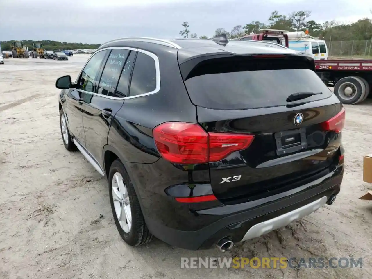 3 Photograph of a damaged car 5UXTR7C54KLF36911 BMW X3 2019