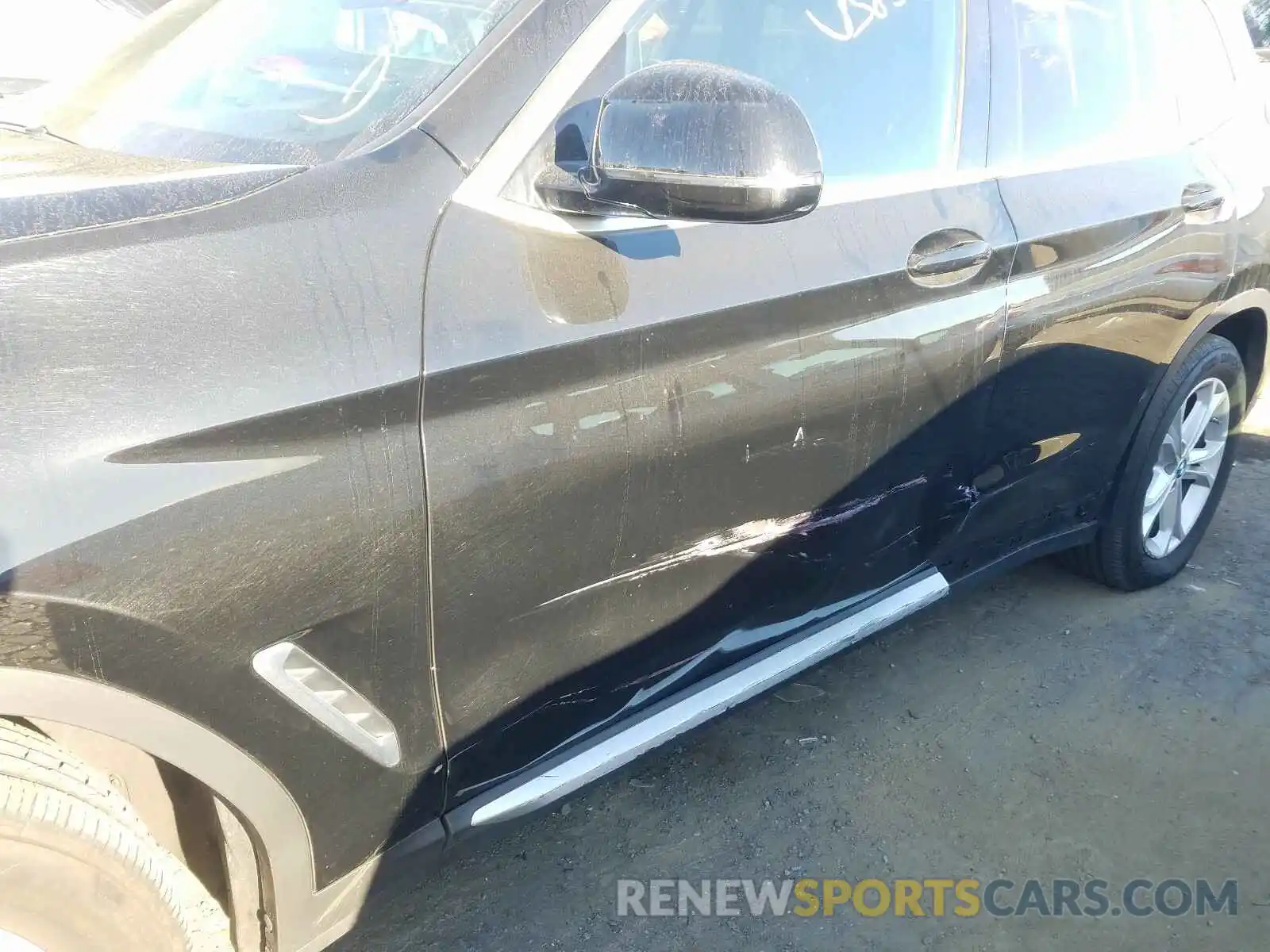 9 Photograph of a damaged car 5UXTR7C54KLR39509 BMW X3 2019