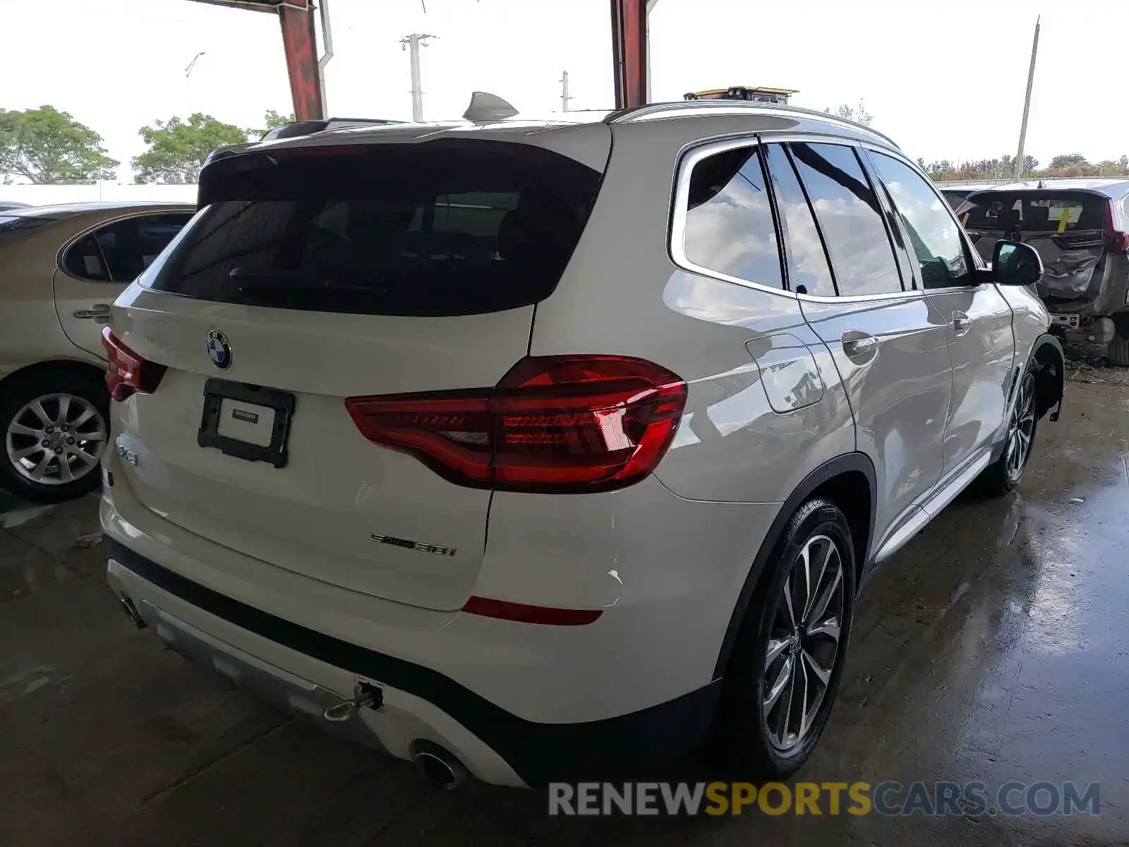 4 Фотография поврежденного автомобиля 5UXTR7C54KLR47318 BMW X3 2019