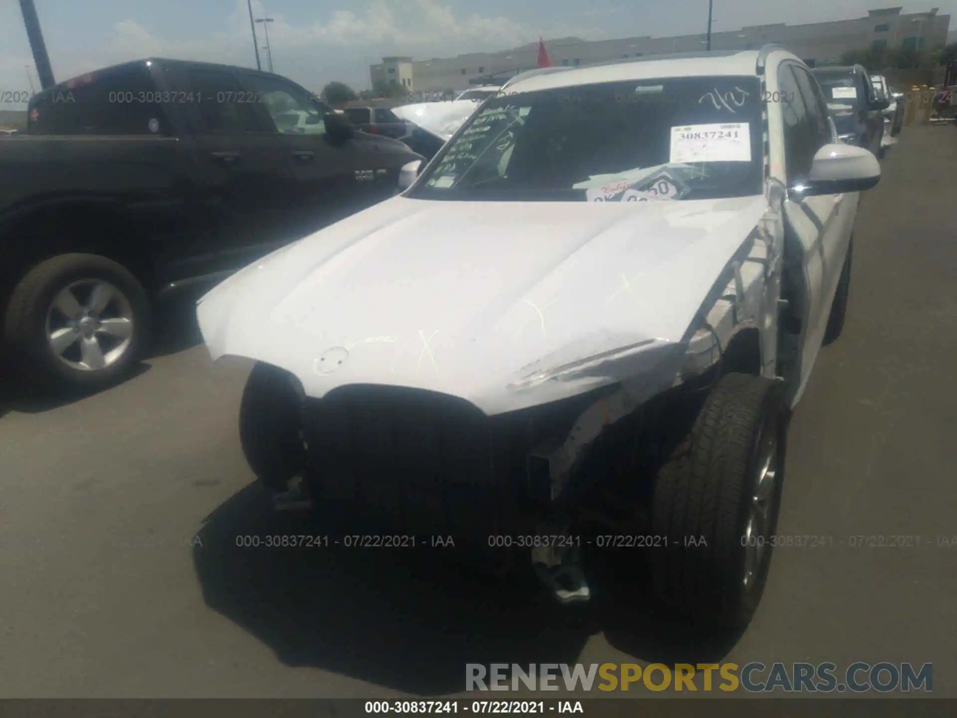 6 Photograph of a damaged car 5UXTR7C54KLR50137 BMW X3 2019