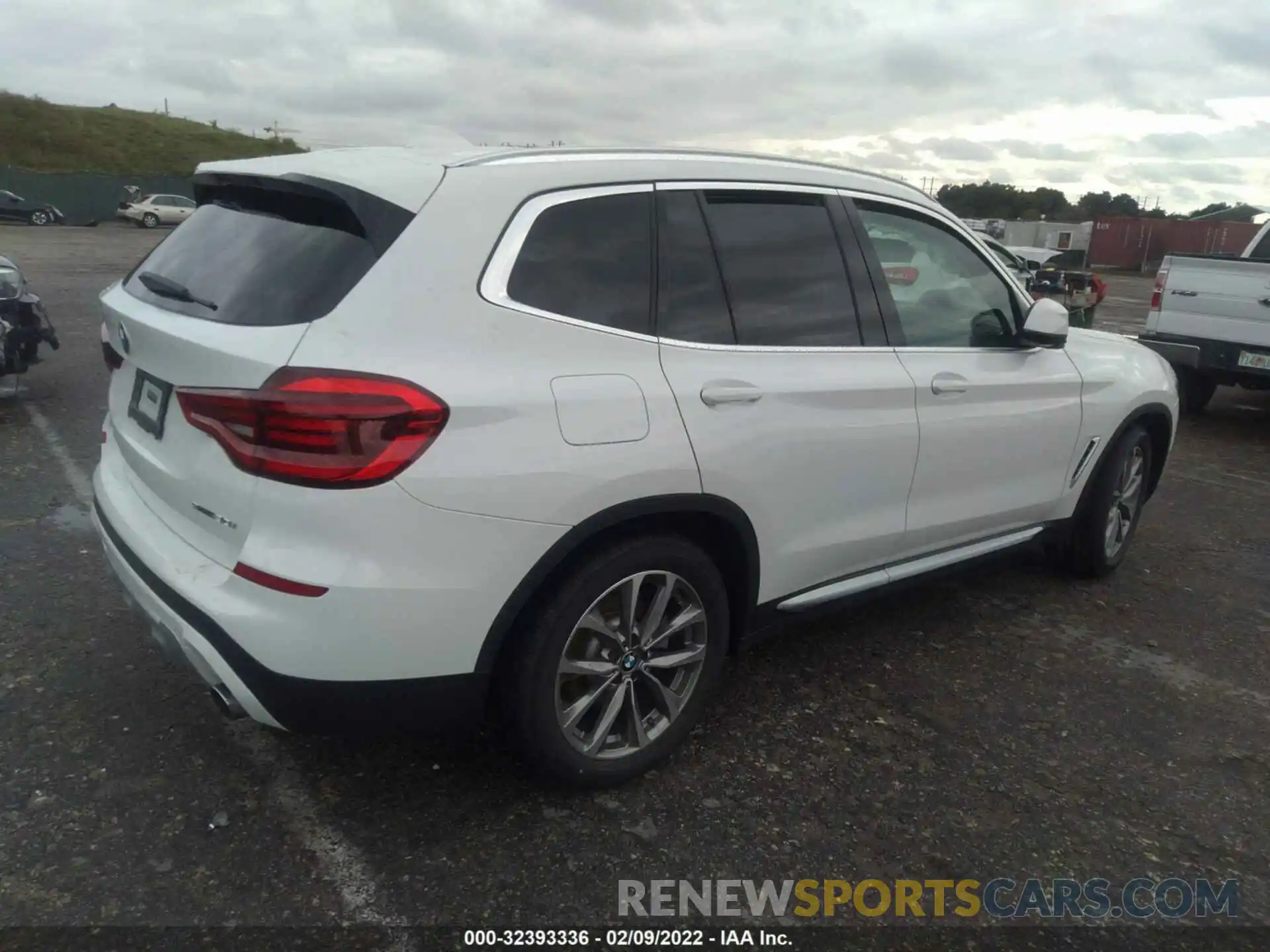 4 Photograph of a damaged car 5UXTR7C54KLR52938 BMW X3 2019