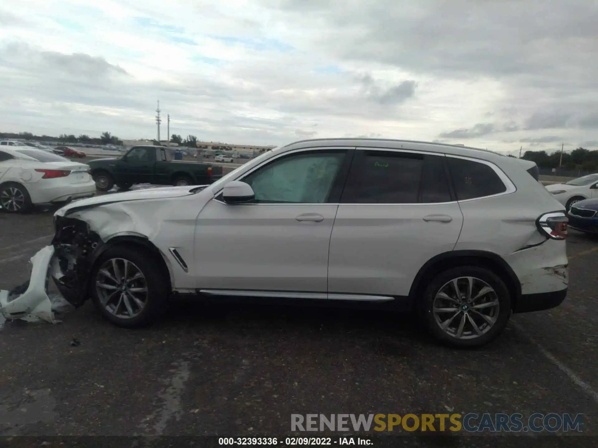 6 Photograph of a damaged car 5UXTR7C54KLR52938 BMW X3 2019