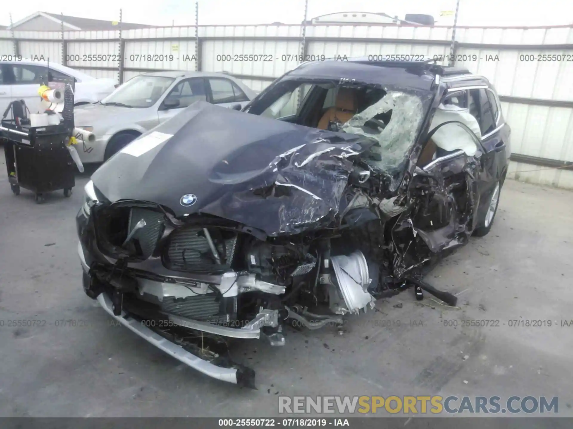 2 Фотография поврежденного автомобиля 5UXTR7C55KLE88402 BMW X3 2019