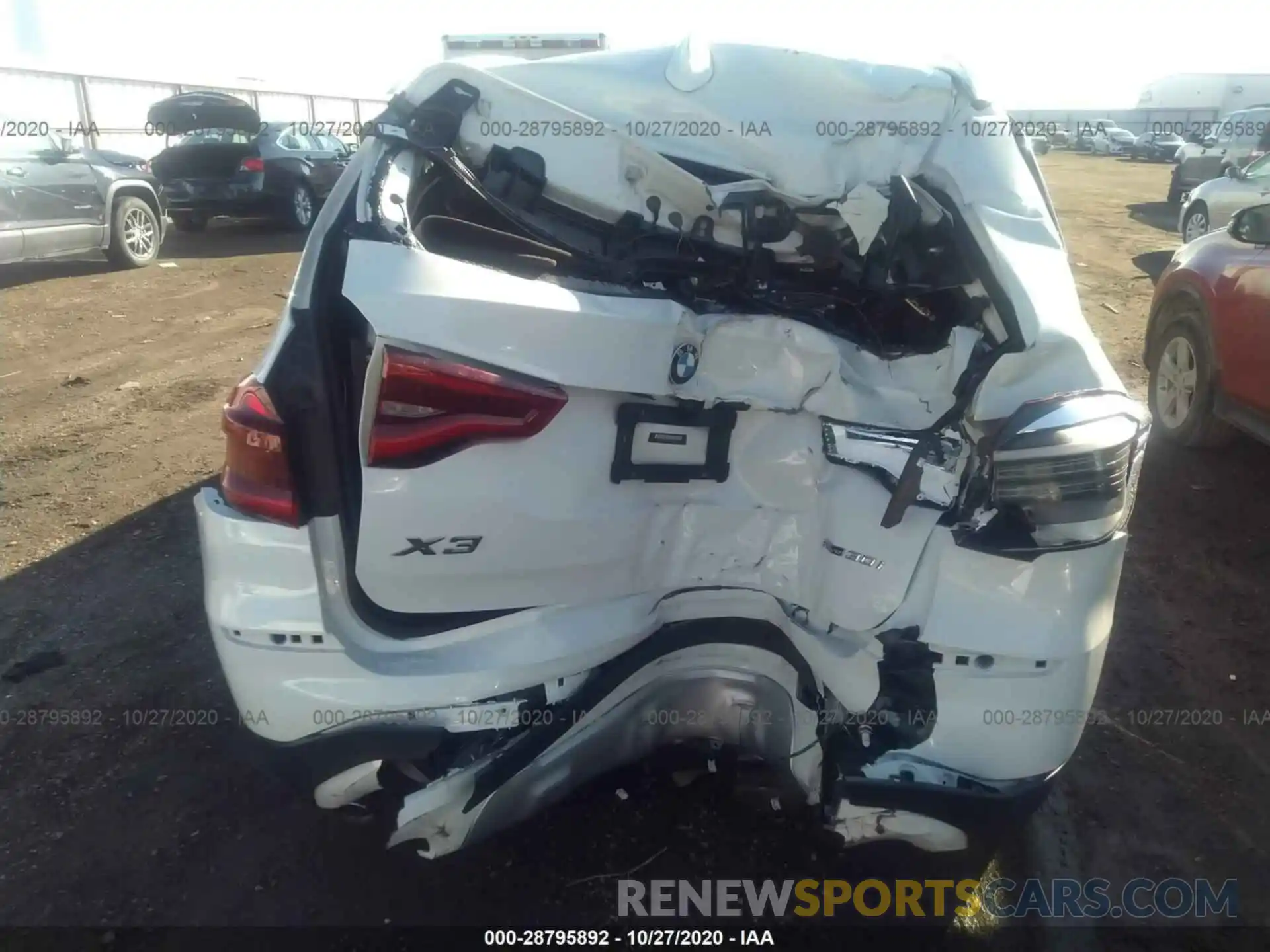 6 Photograph of a damaged car 5UXTR7C55KLE94331 BMW X3 2019