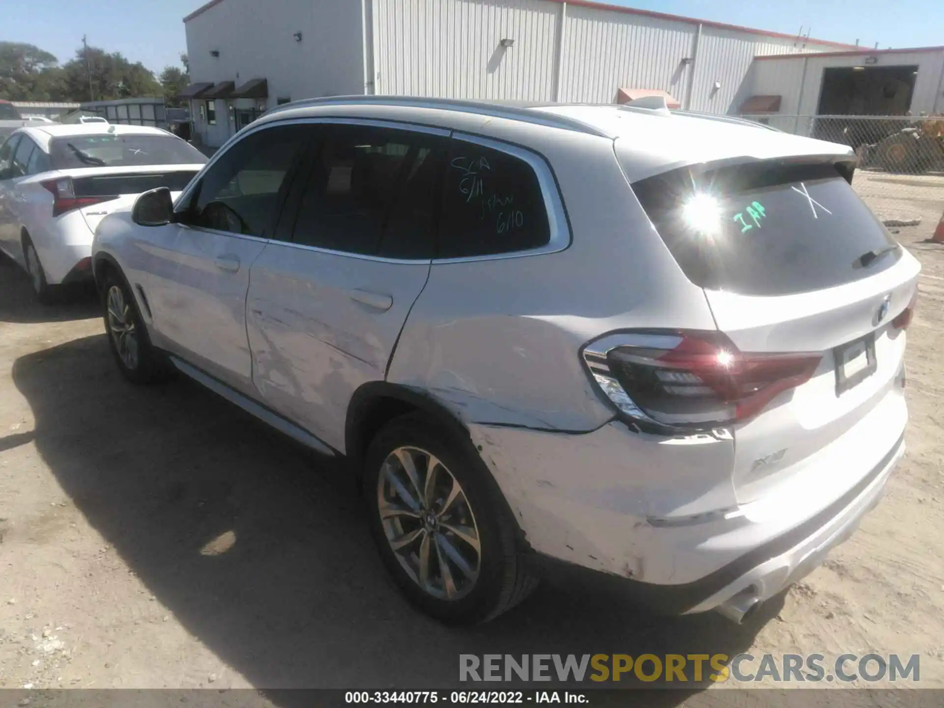 3 Photograph of a damaged car 5UXTR7C55KLE94538 BMW X3 2019