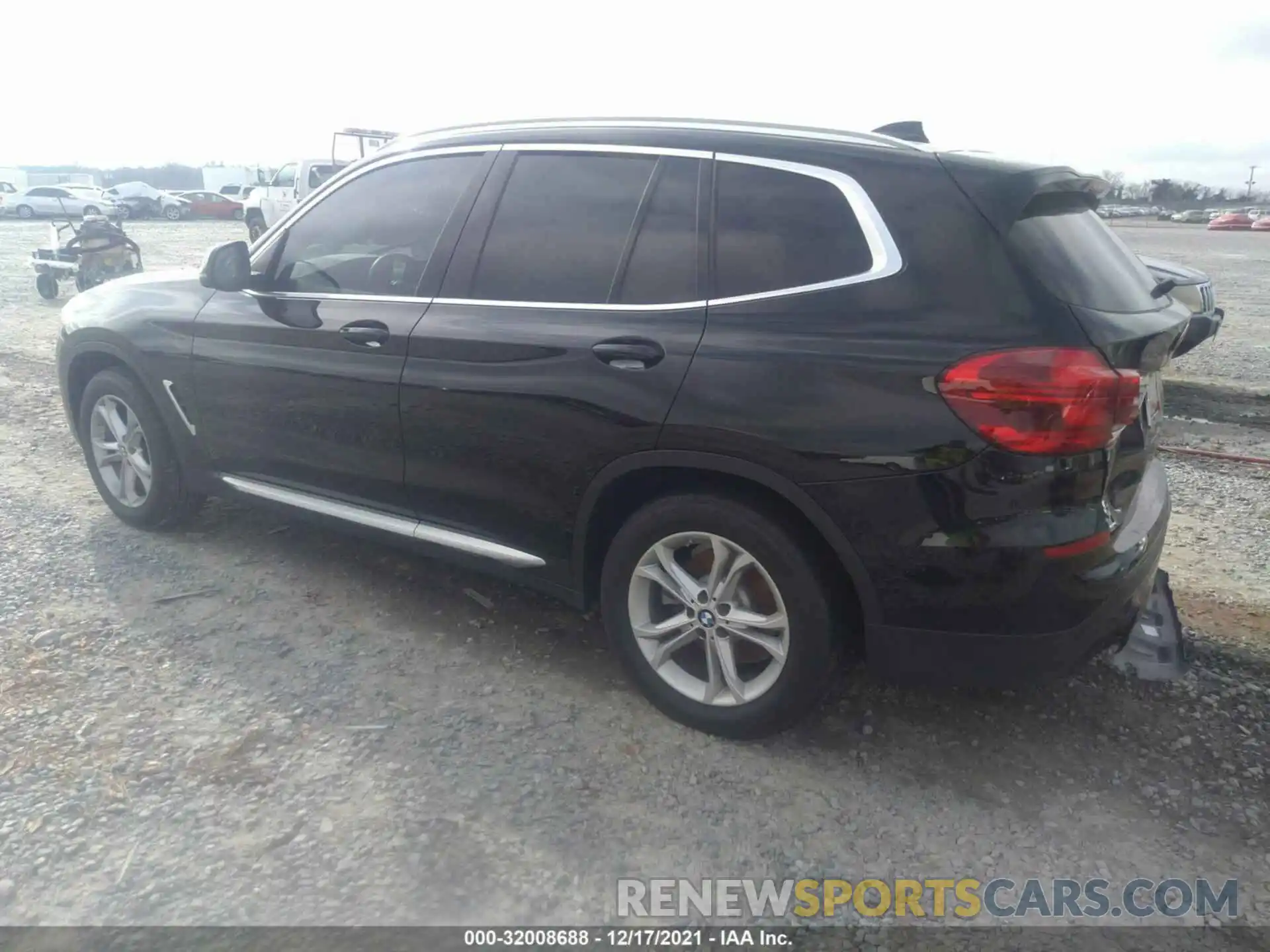 3 Photograph of a damaged car 5UXTR7C55KLE96824 BMW X3 2019