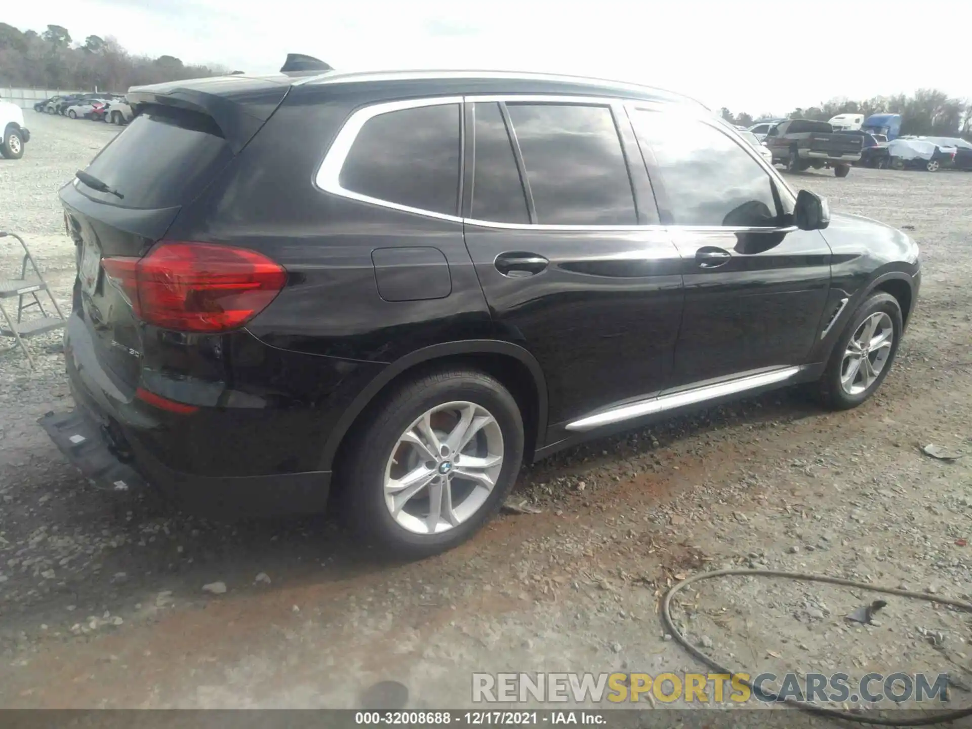 4 Photograph of a damaged car 5UXTR7C55KLE96824 BMW X3 2019