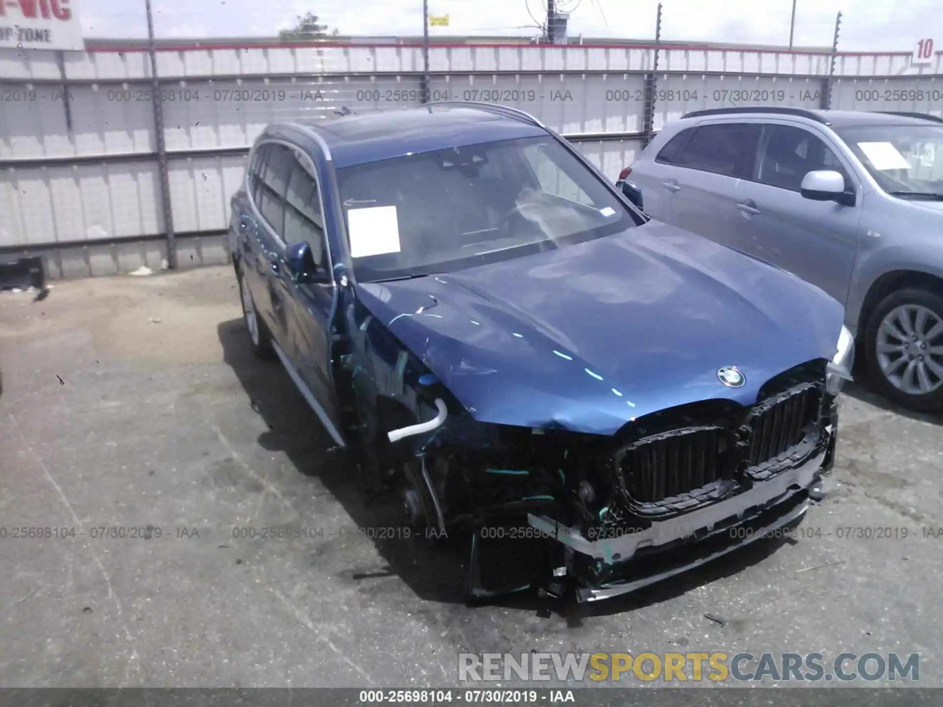 1 Photograph of a damaged car 5UXTR7C55KLE97536 BMW X3 2019