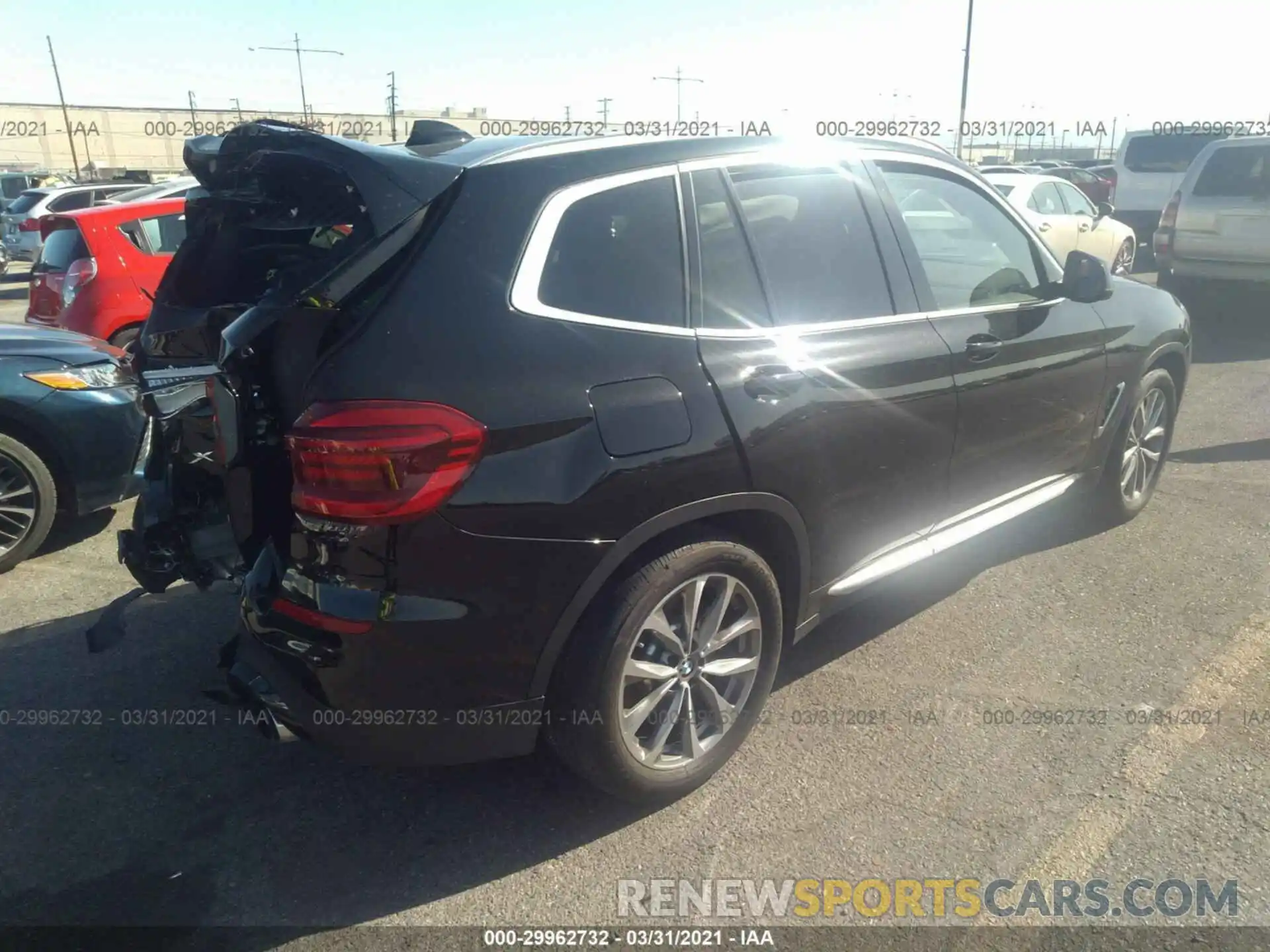 4 Фотография поврежденного автомобиля 5UXTR7C55KLE98945 BMW X3 2019