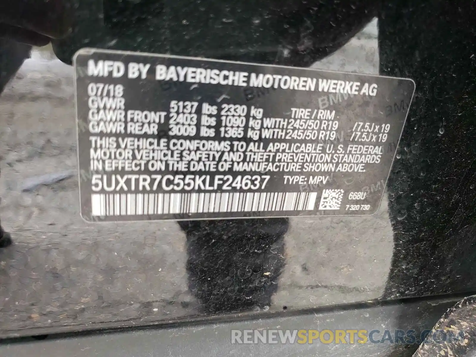 10 Photograph of a damaged car 5UXTR7C55KLF24637 BMW X3 2019