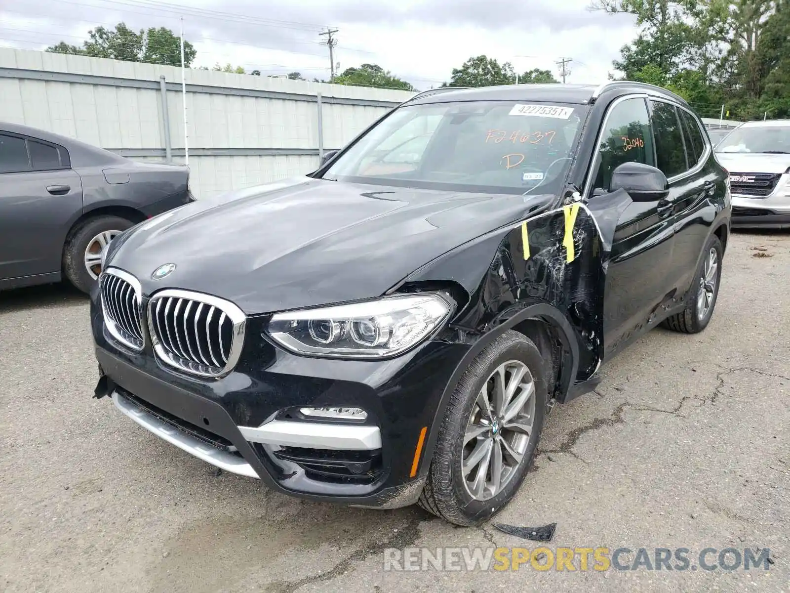 2 Фотография поврежденного автомобиля 5UXTR7C55KLF24637 BMW X3 2019