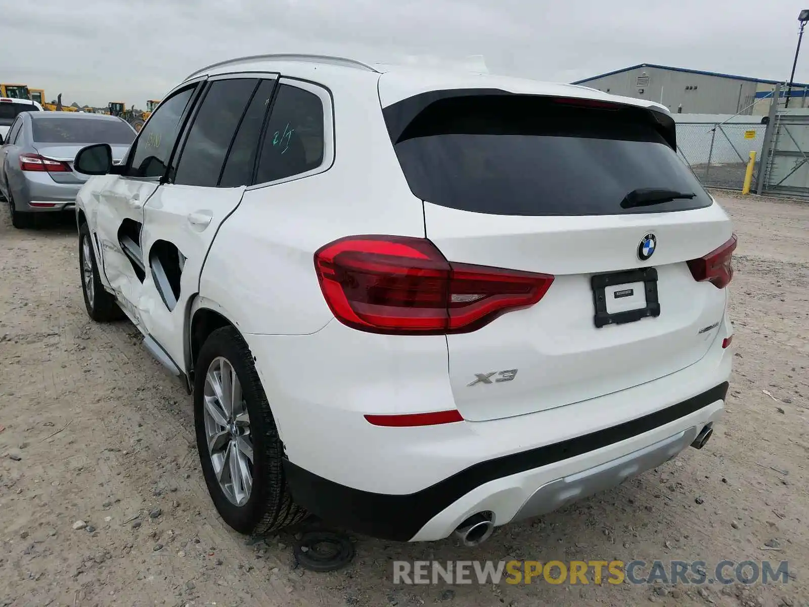 3 Photograph of a damaged car 5UXTR7C55KLF32494 BMW X3 2019