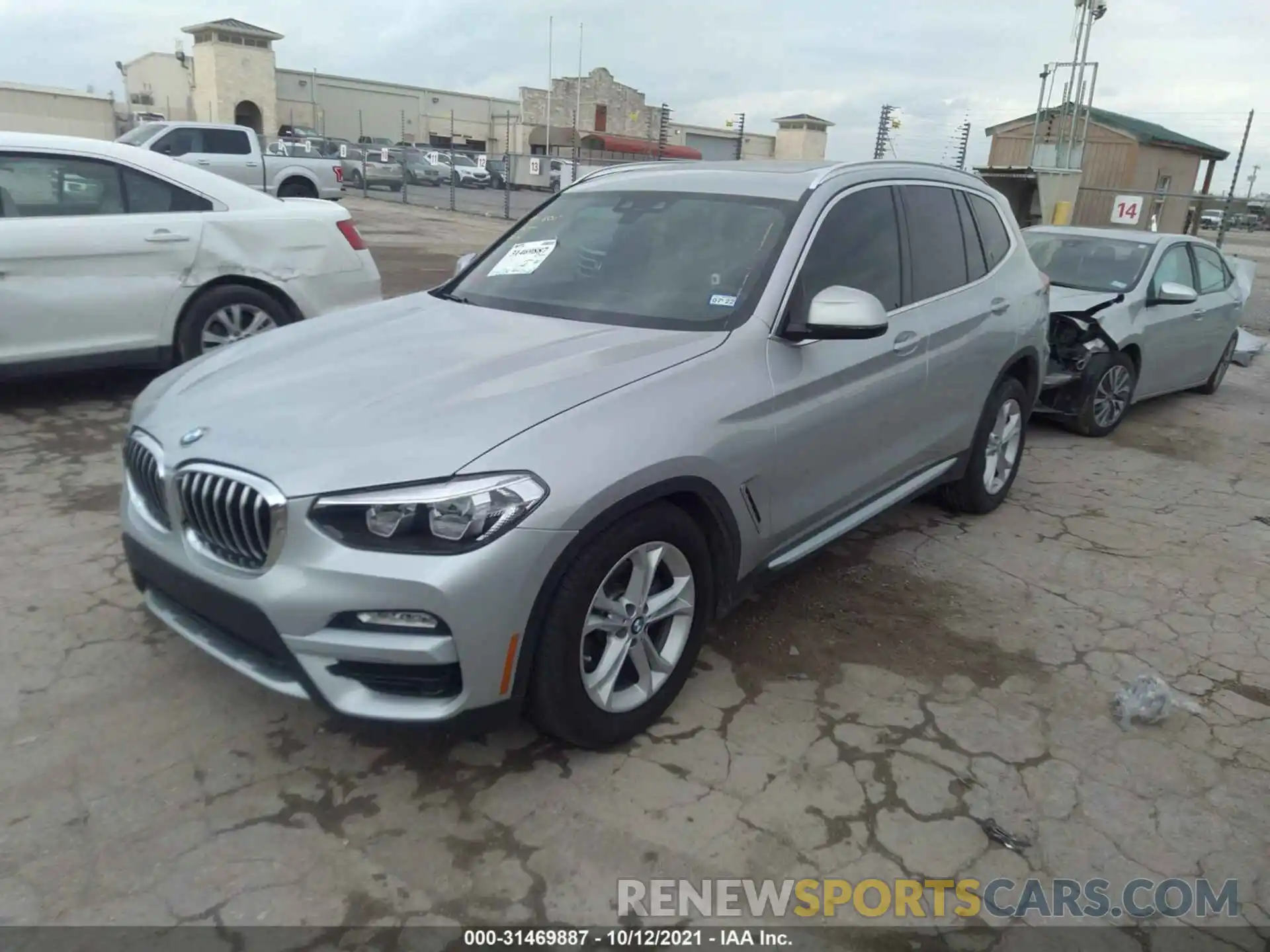 2 Photograph of a damaged car 5UXTR7C55KLR44170 BMW X3 2019