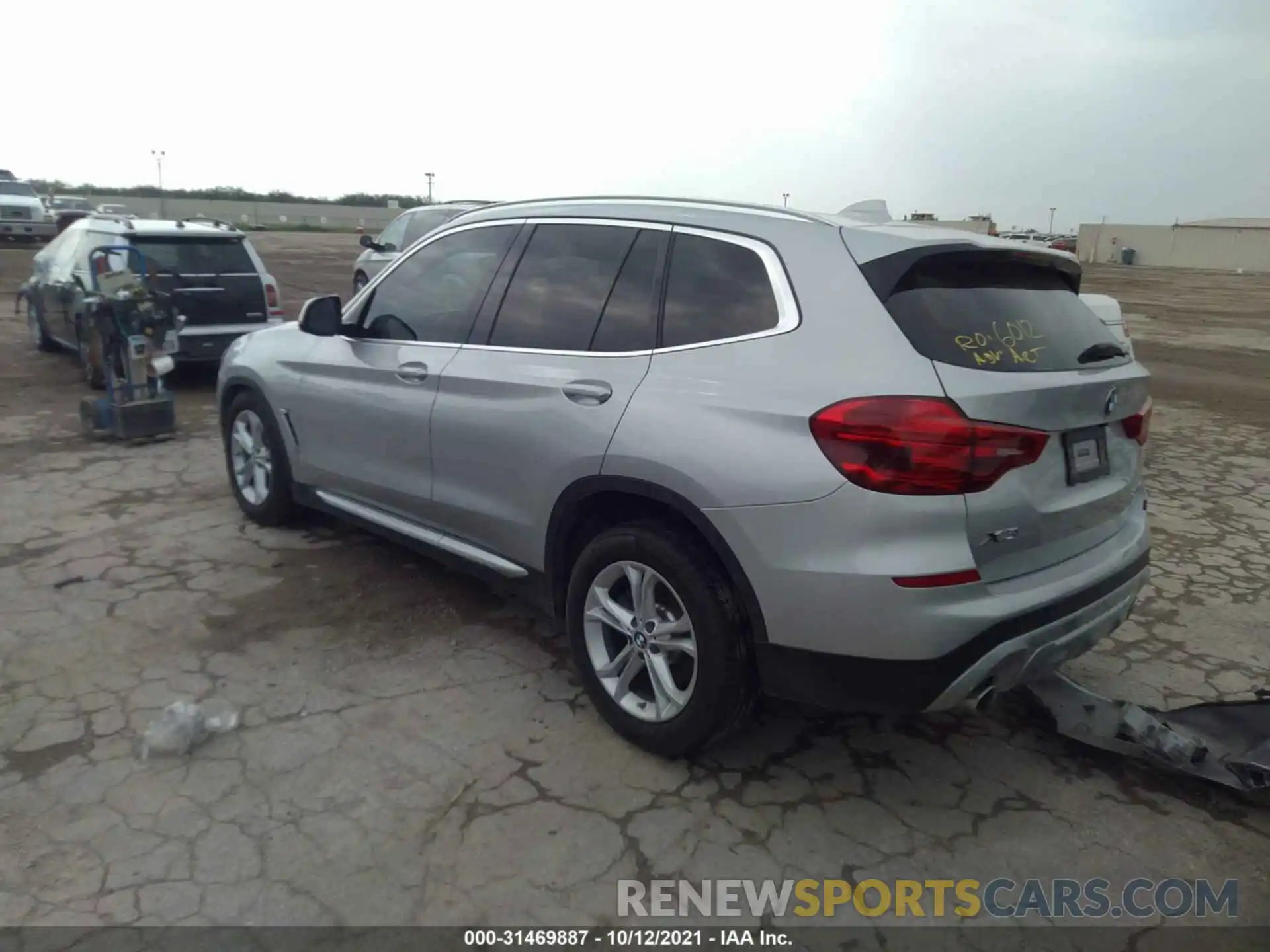 3 Photograph of a damaged car 5UXTR7C55KLR44170 BMW X3 2019