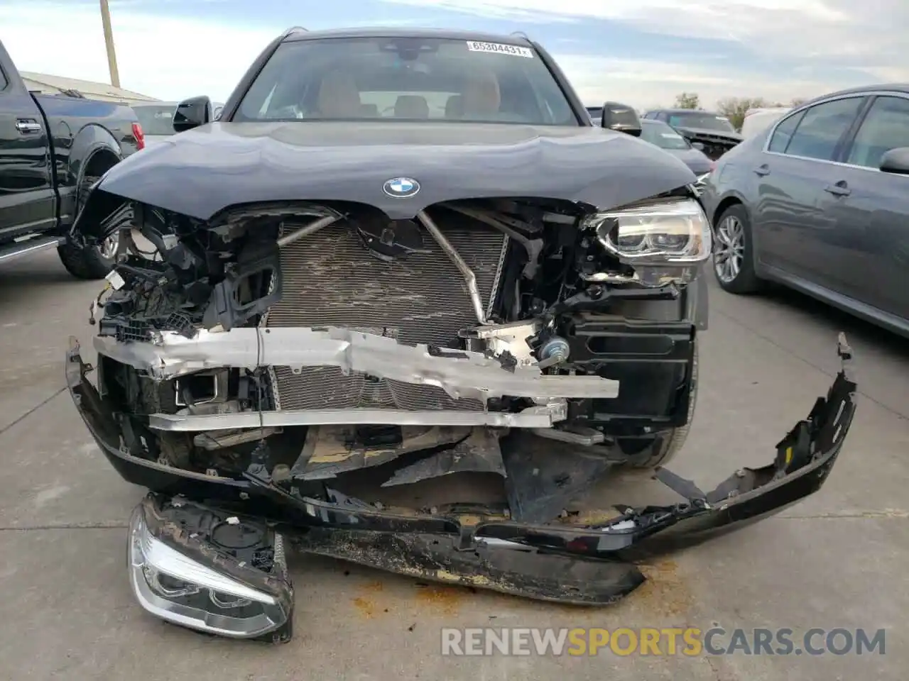 7 Photograph of a damaged car 5UXTR7C55KLR45156 BMW X3 2019