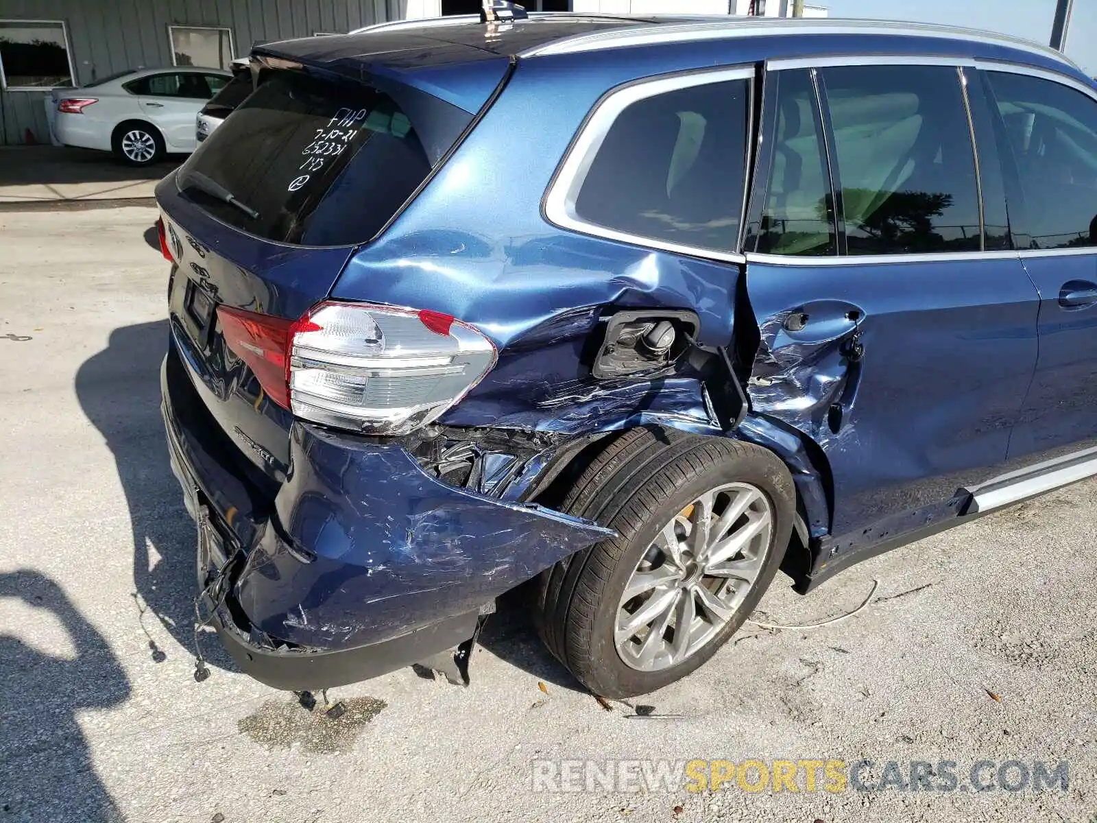 9 Photograph of a damaged car 5UXTR7C55KLR45898 BMW X3 2019