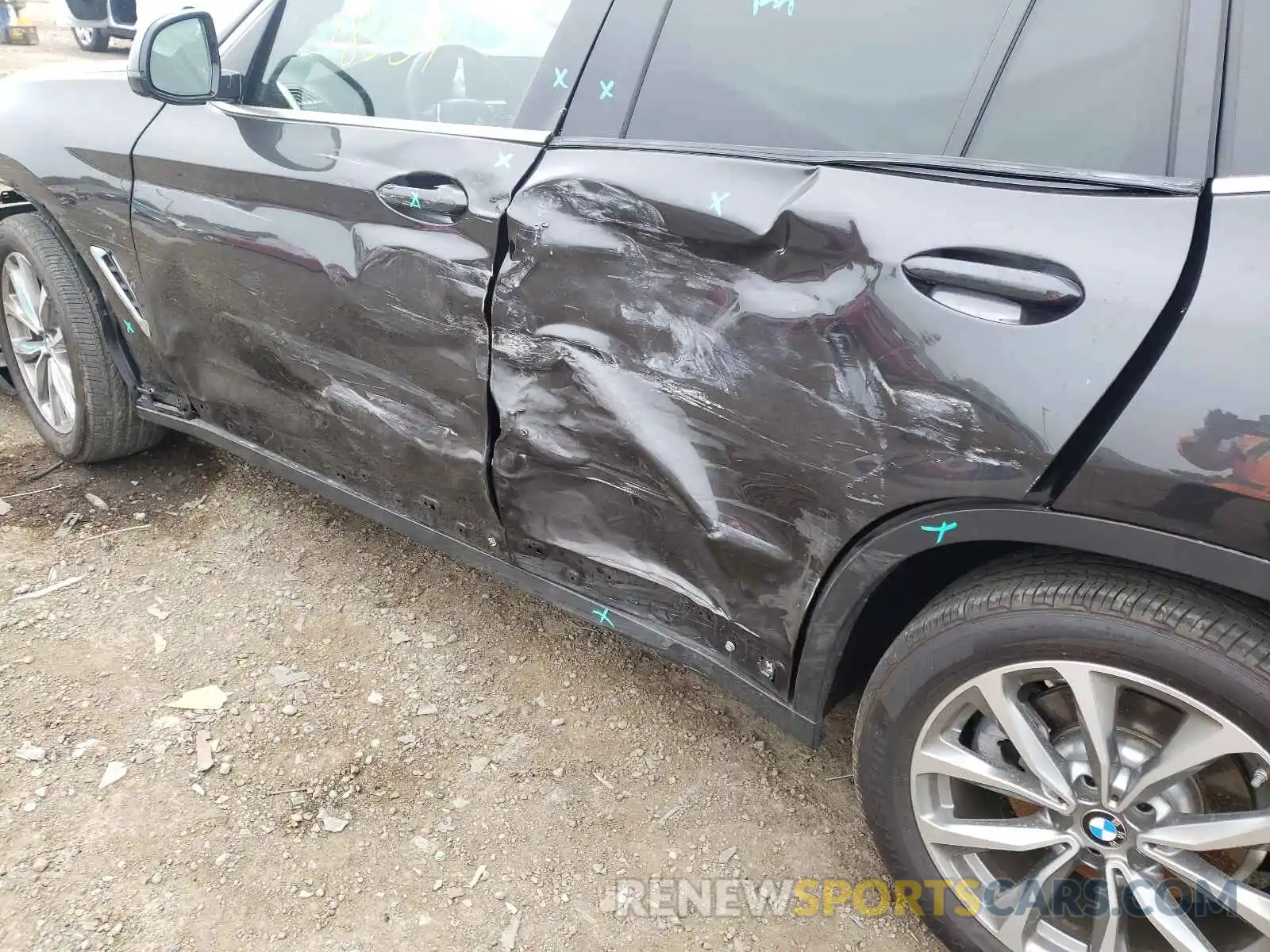 9 Photograph of a damaged car 5UXTR7C55KLR46064 BMW X3 2019