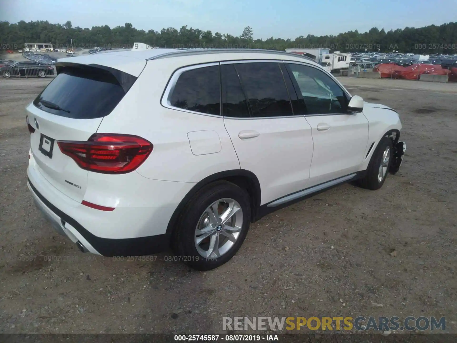 4 Photograph of a damaged car 5UXTR7C55KLR46730 BMW X3 2019