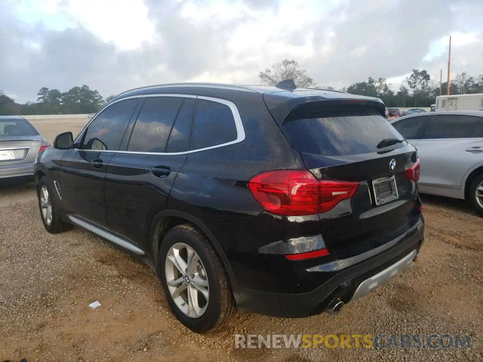 3 Photograph of a damaged car 5UXTR7C55KLR47330 BMW X3 2019