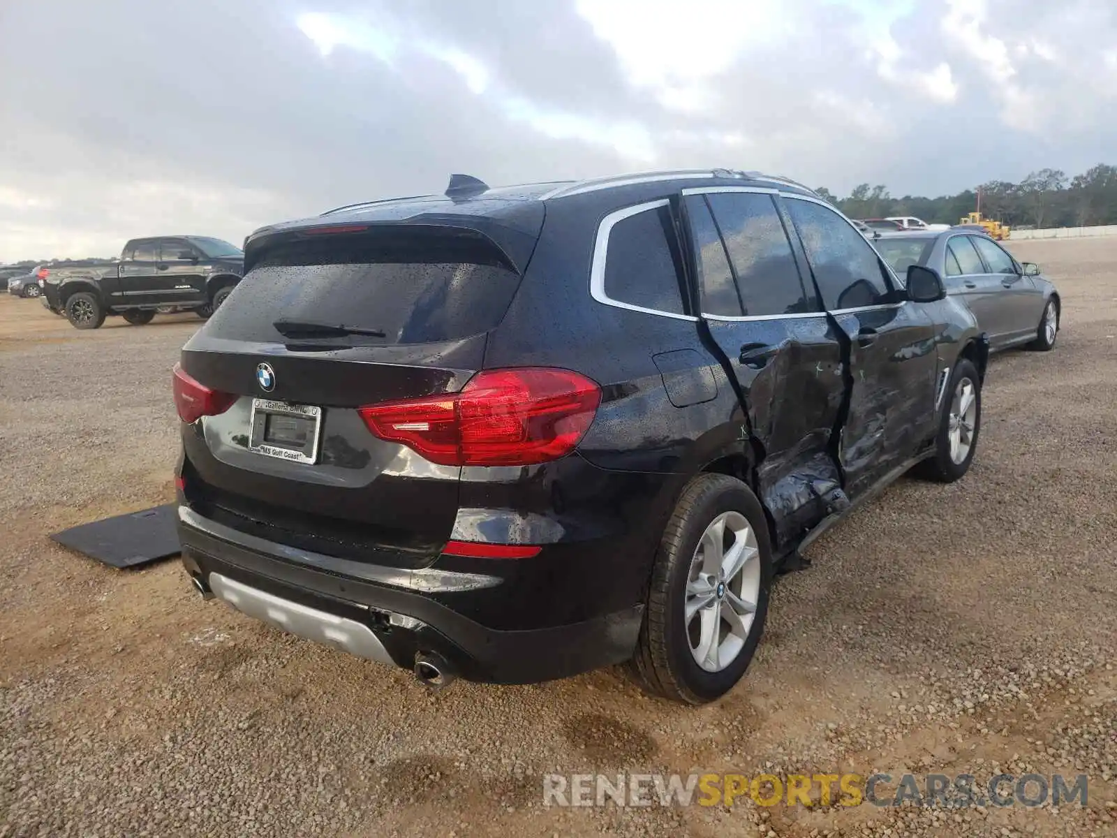 4 Photograph of a damaged car 5UXTR7C55KLR47330 BMW X3 2019