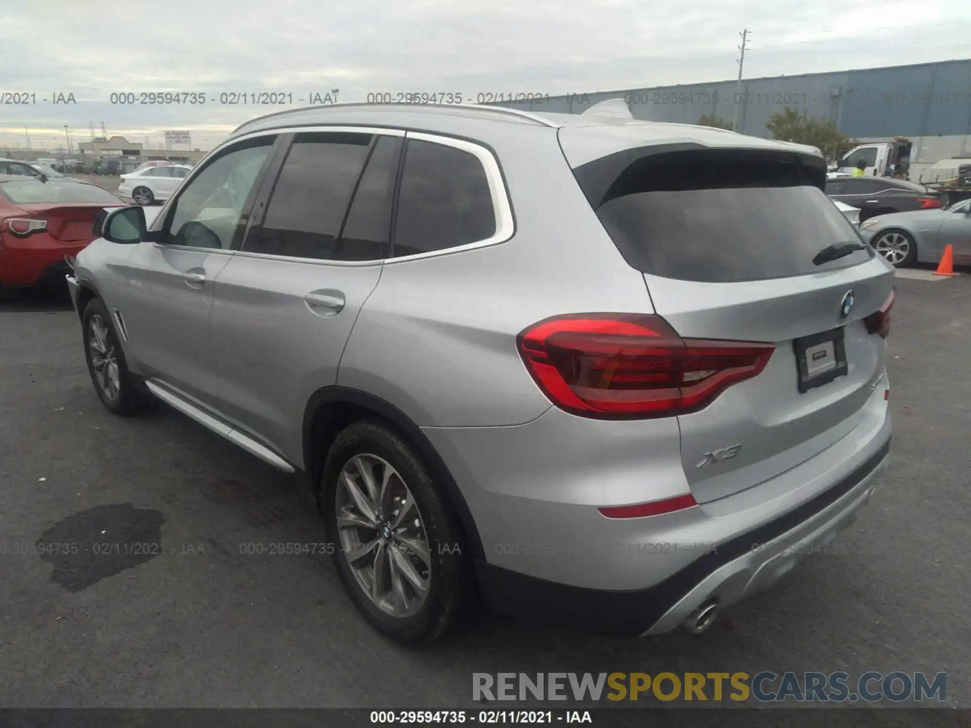 3 Photograph of a damaged car 5UXTR7C55KLR50504 BMW X3 2019