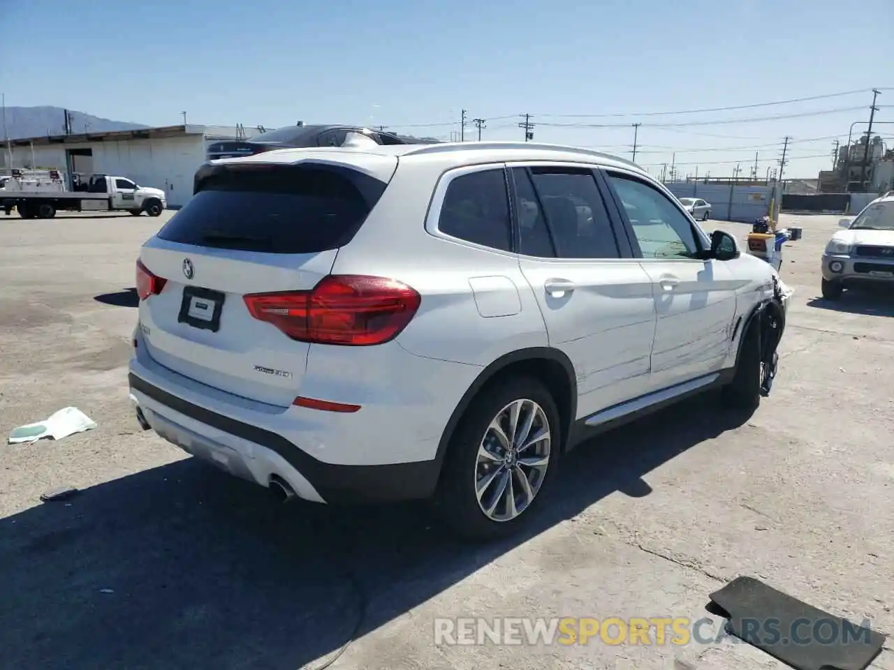 4 Фотография поврежденного автомобиля 5UXTR7C55KLR51166 BMW X3 2019