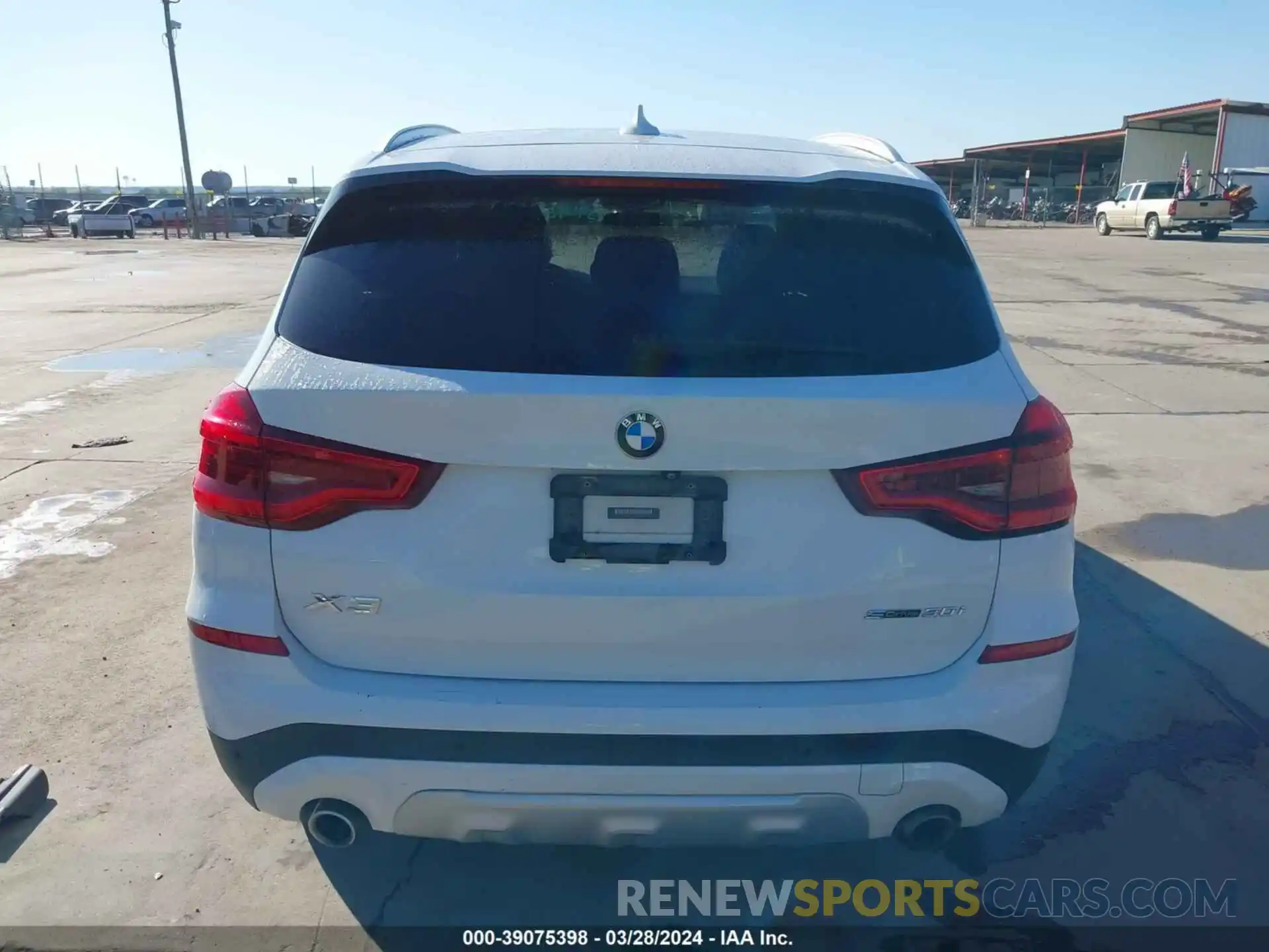 16 Photograph of a damaged car 5UXTR7C56KLF23450 BMW X3 2019