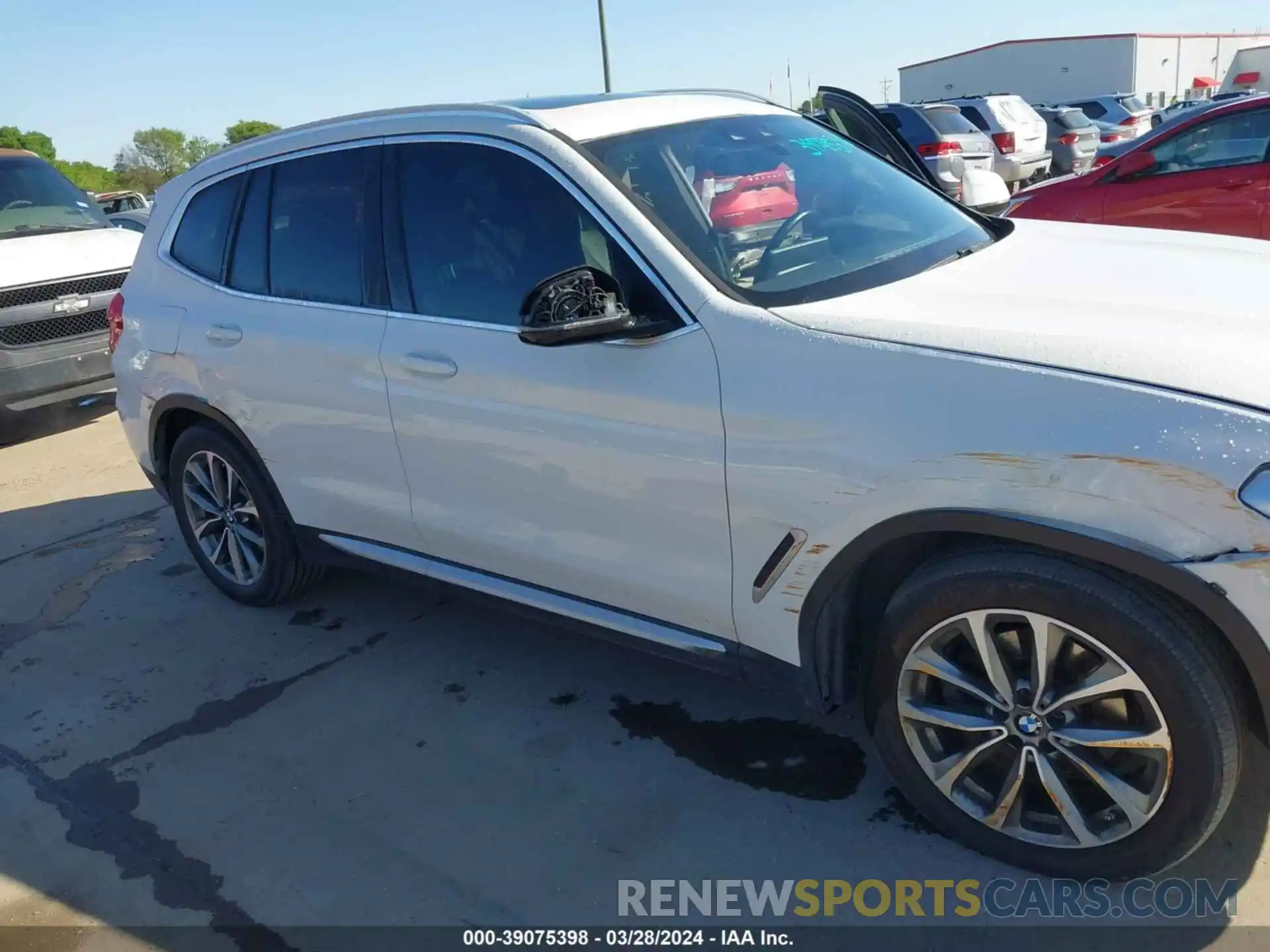 6 Photograph of a damaged car 5UXTR7C56KLF23450 BMW X3 2019