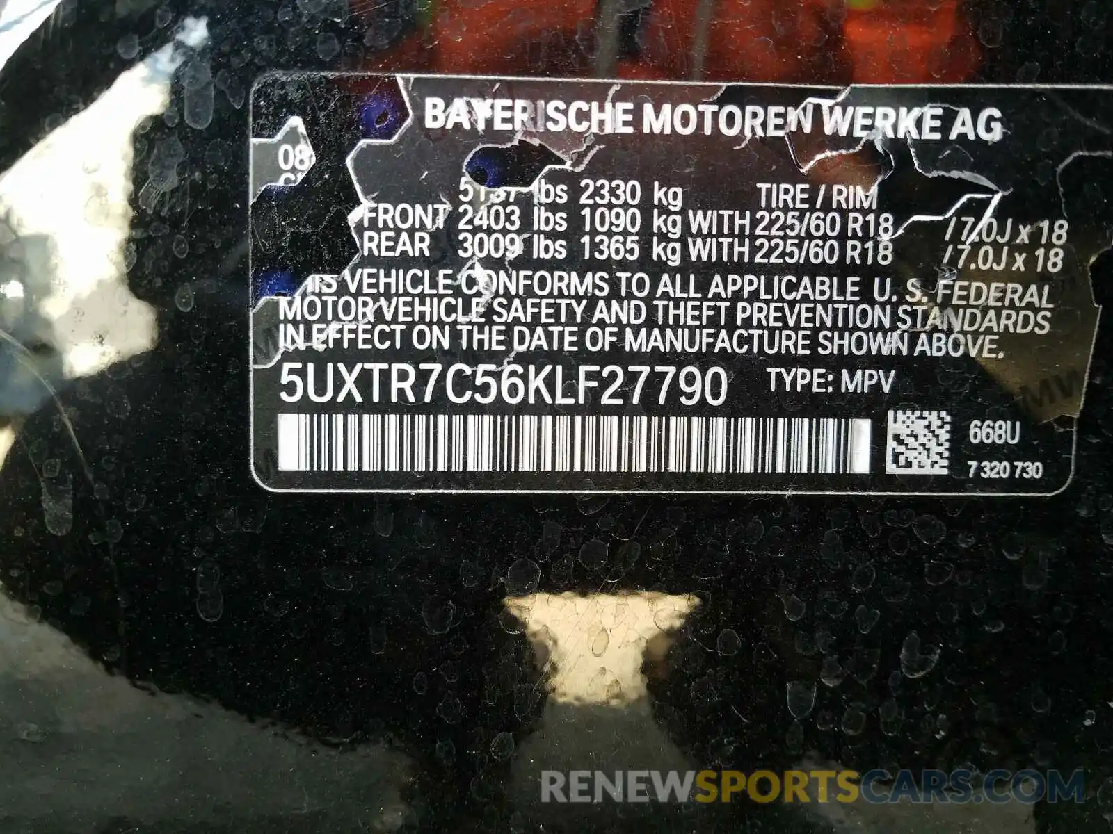 10 Photograph of a damaged car 5UXTR7C56KLF27790 BMW X3 2019