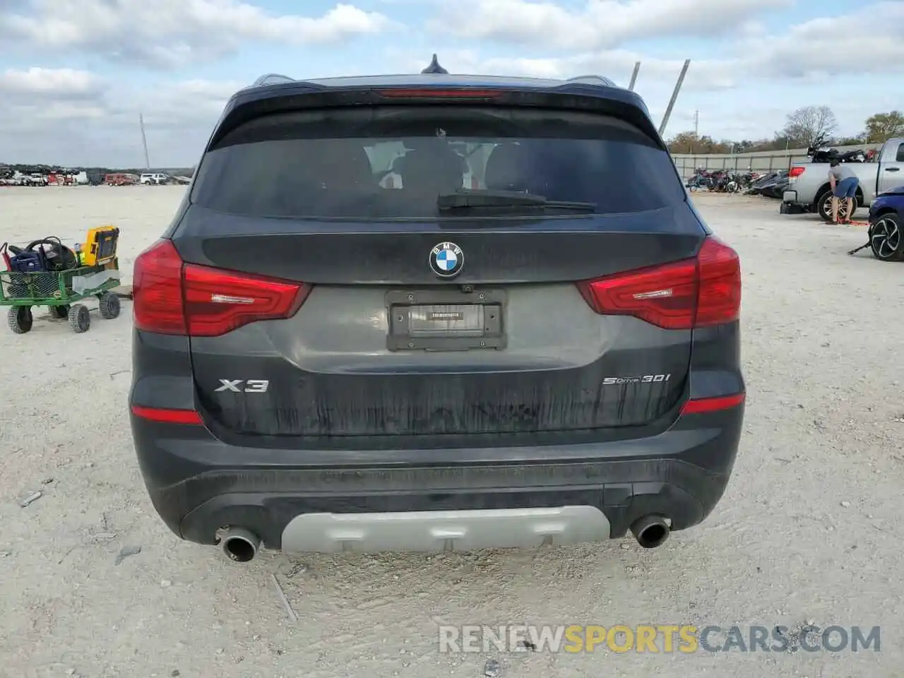 6 Photograph of a damaged car 5UXTR7C56KLF31158 BMW X3 2019