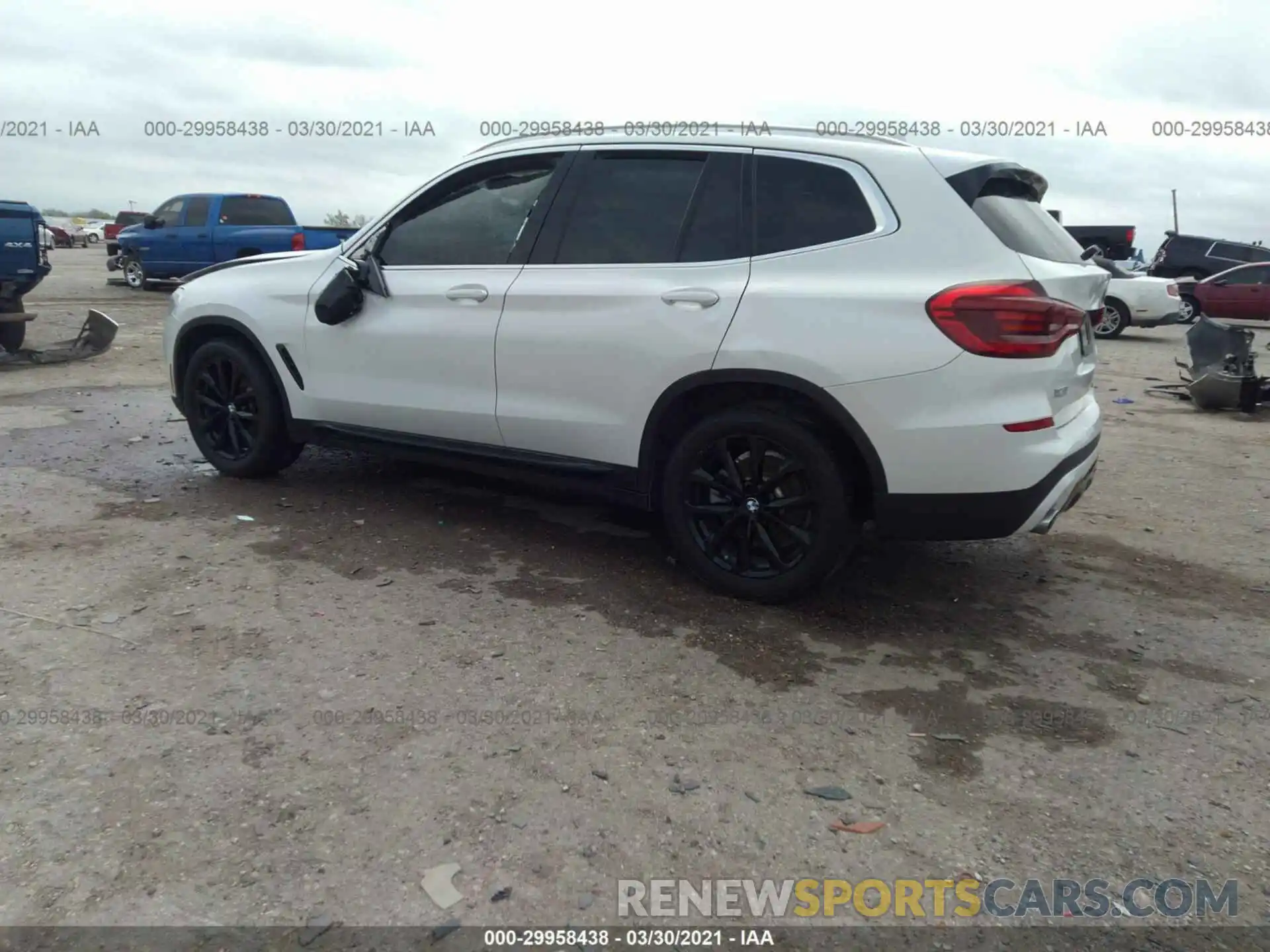 3 Photograph of a damaged car 5UXTR7C56KLF37719 BMW X3 2019