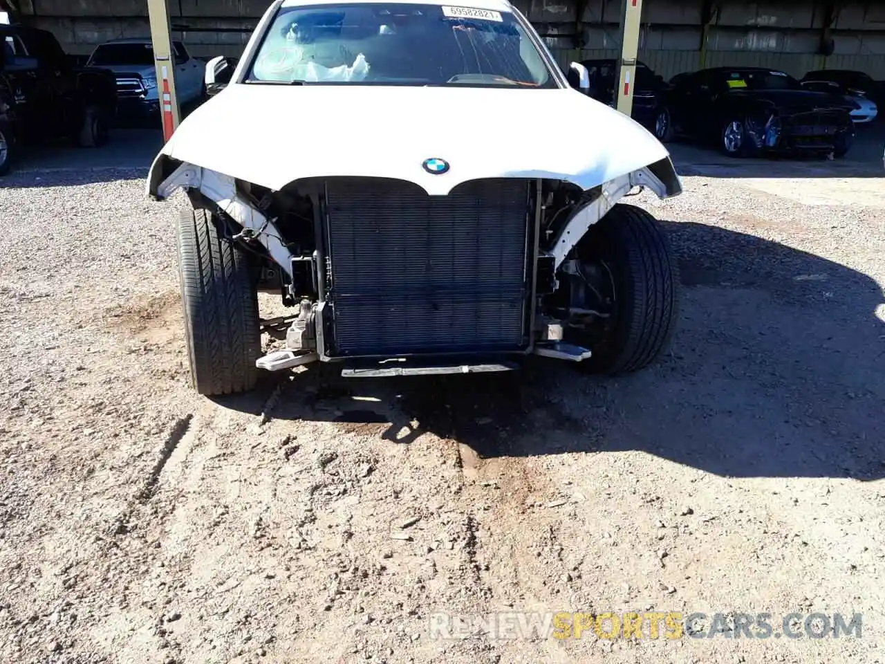 9 Photograph of a damaged car 5UXTR7C56KLR48552 BMW X3 2019