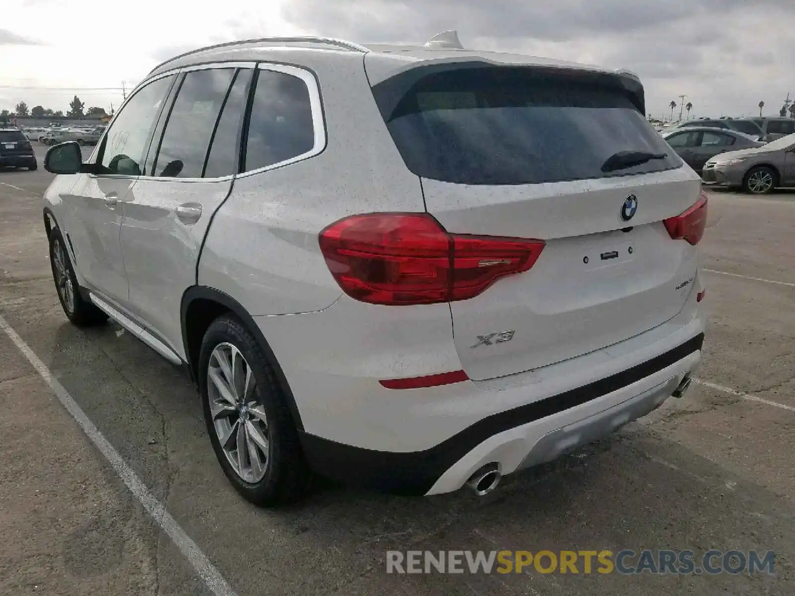 3 Photograph of a damaged car 5UXTR7C56KLR51502 BMW X3 2019