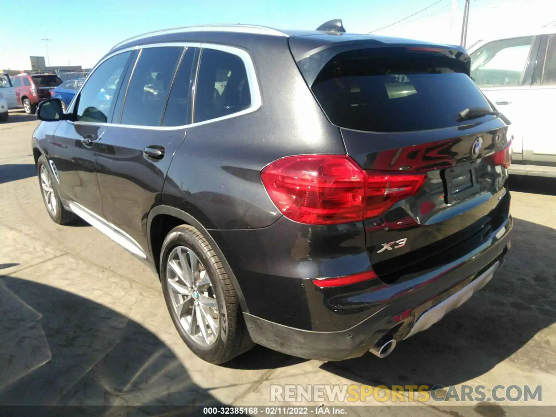 3 Photograph of a damaged car 5UXTR7C56KLR53475 BMW X3 2019