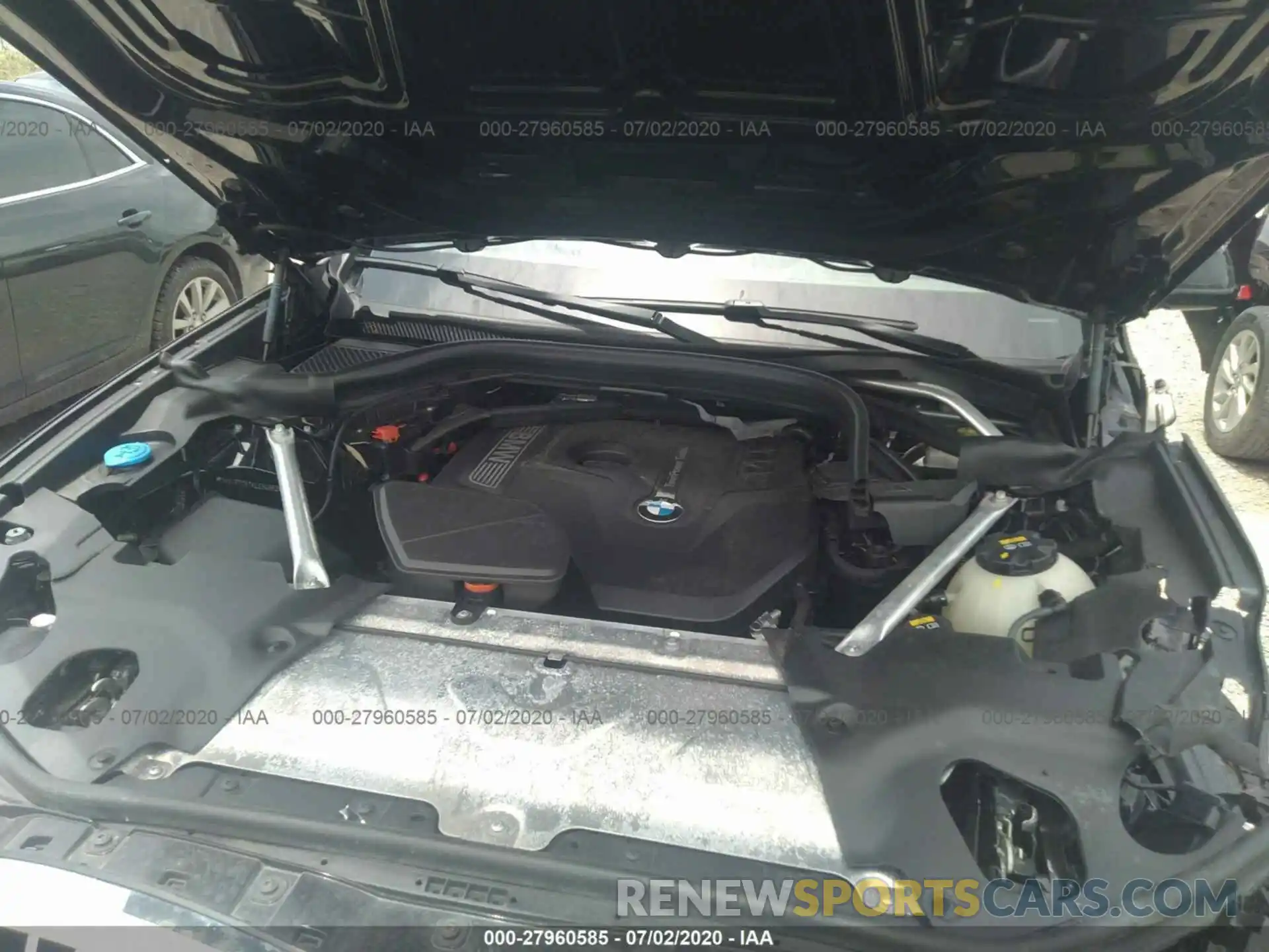 10 Photograph of a damaged car 5UXTR7C57KLE94962 BMW X3 2019