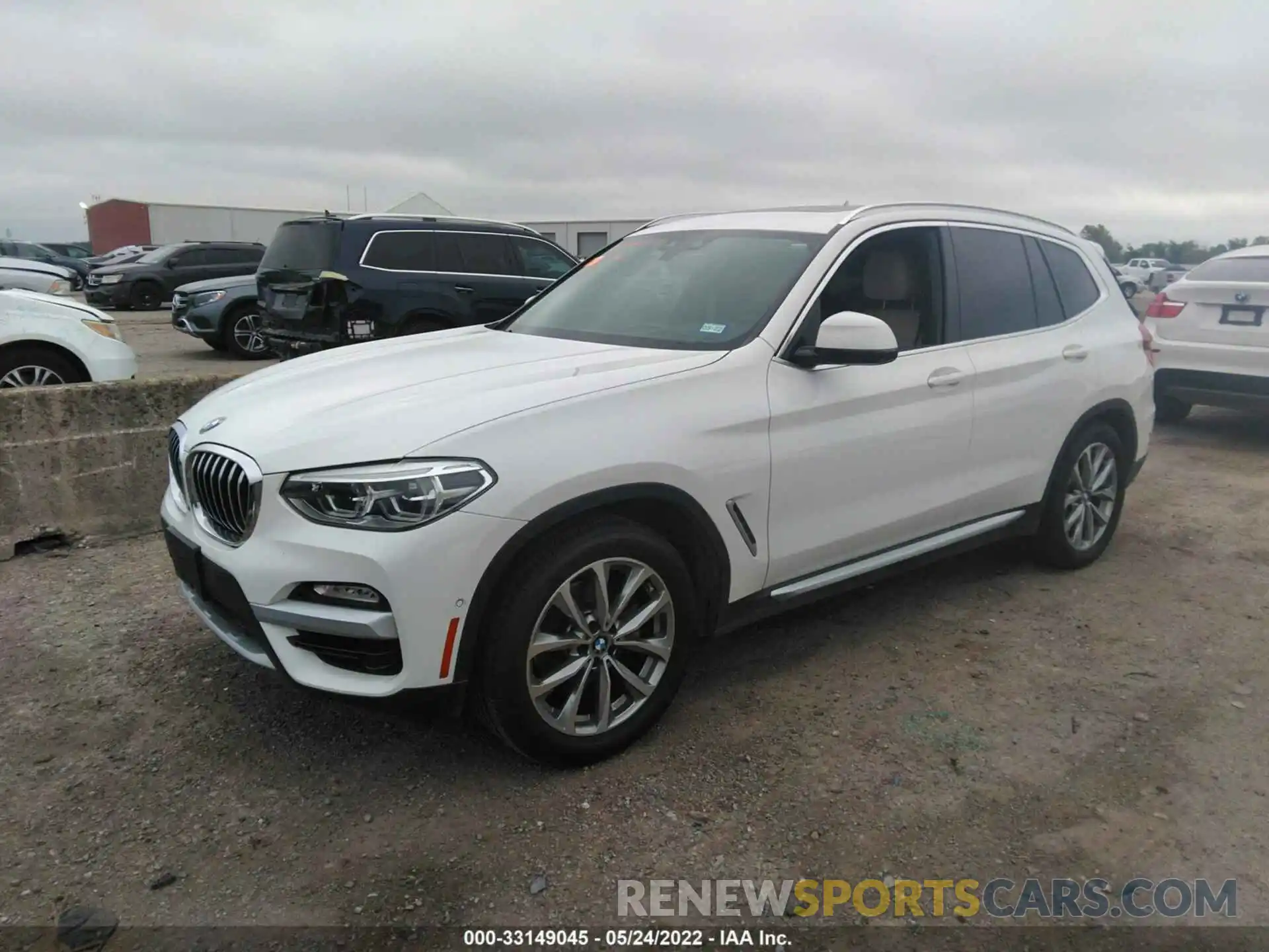 2 Фотография поврежденного автомобиля 5UXTR7C57KLE97568 BMW X3 2019