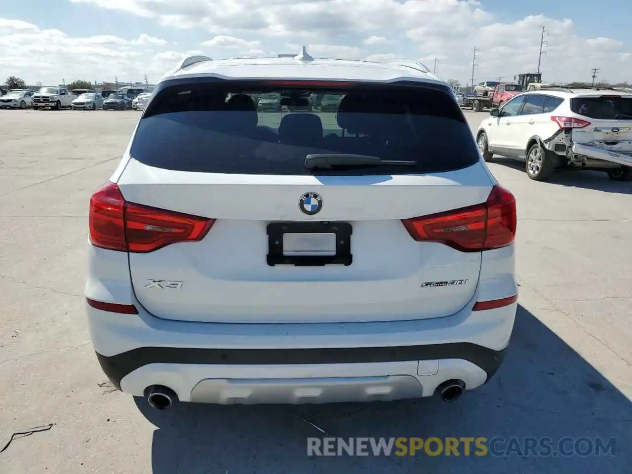 6 Photograph of a damaged car 5UXTR7C57KLF28236 BMW X3 2019