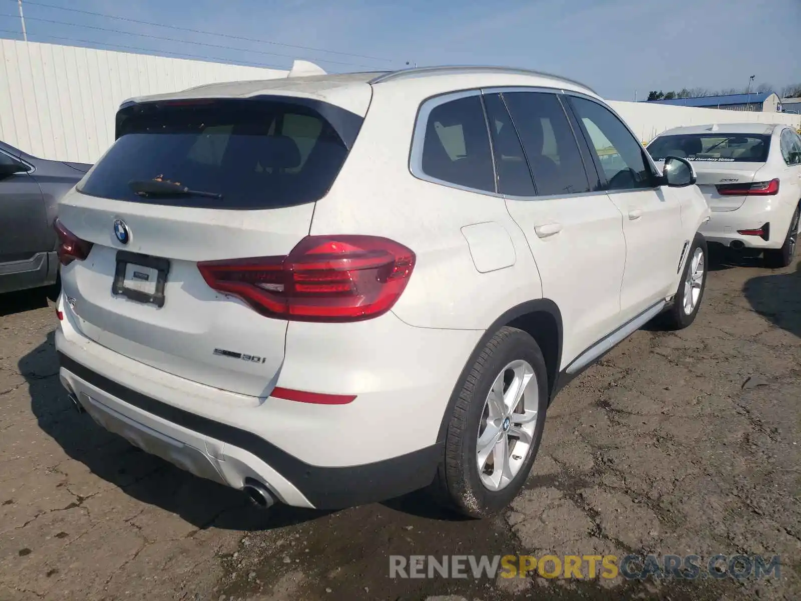 4 Фотография поврежденного автомобиля 5UXTR7C57KLR43831 BMW X3 2019