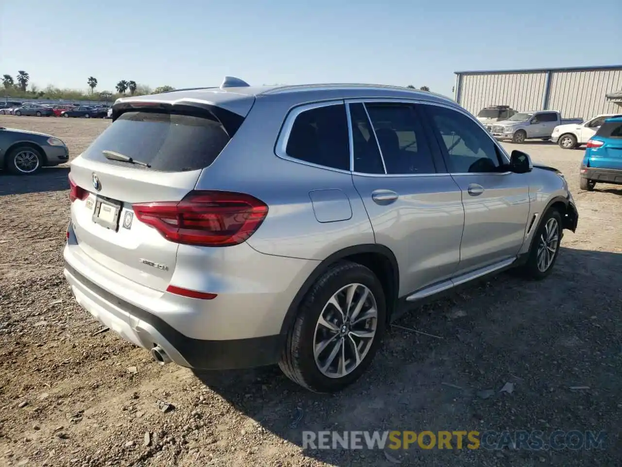 4 Фотография поврежденного автомобиля 5UXTR7C57KLR45384 BMW X3 2019