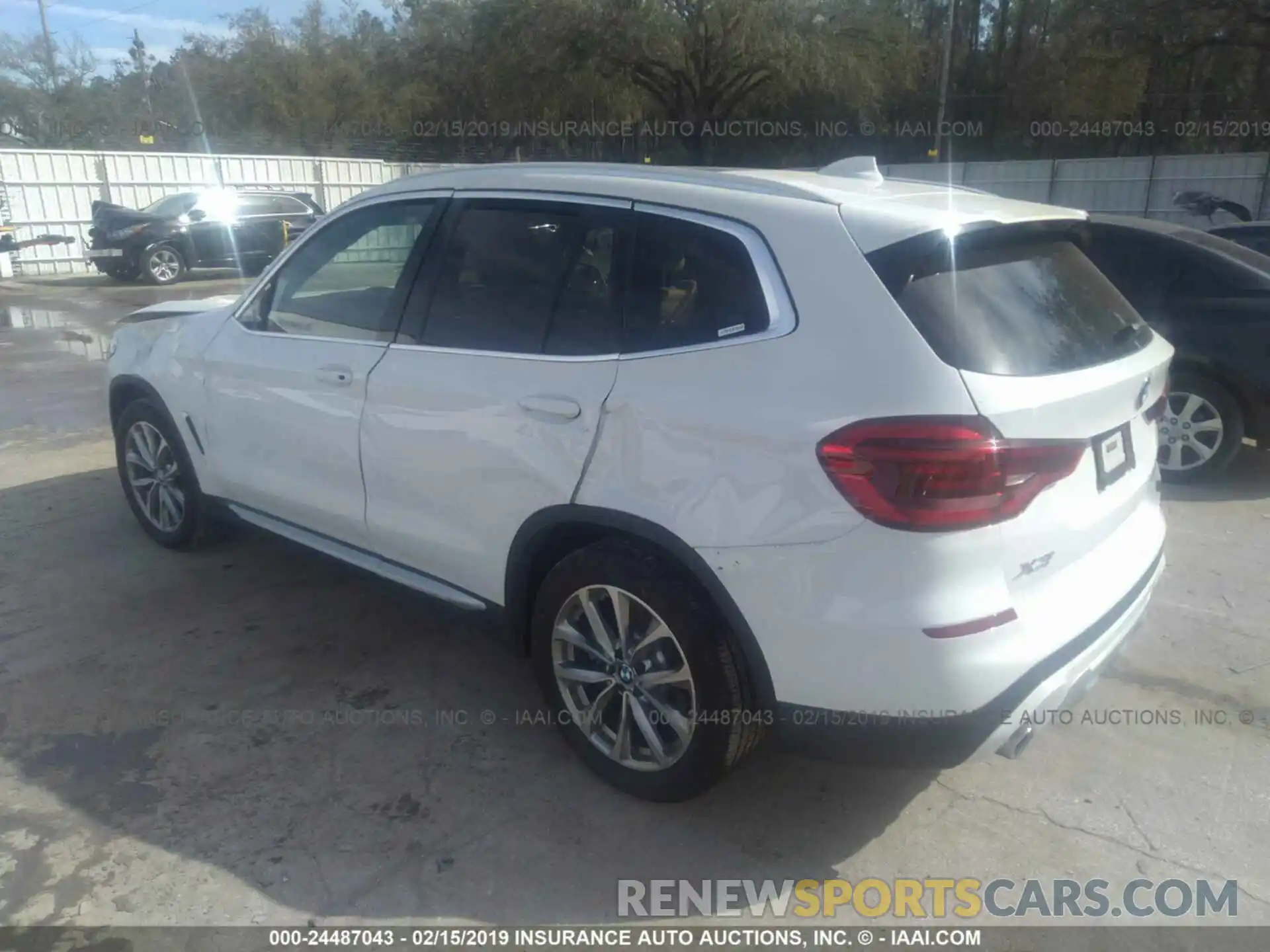 3 Photograph of a damaged car 5UXTR7C58KLA48626 BMW X3 2019