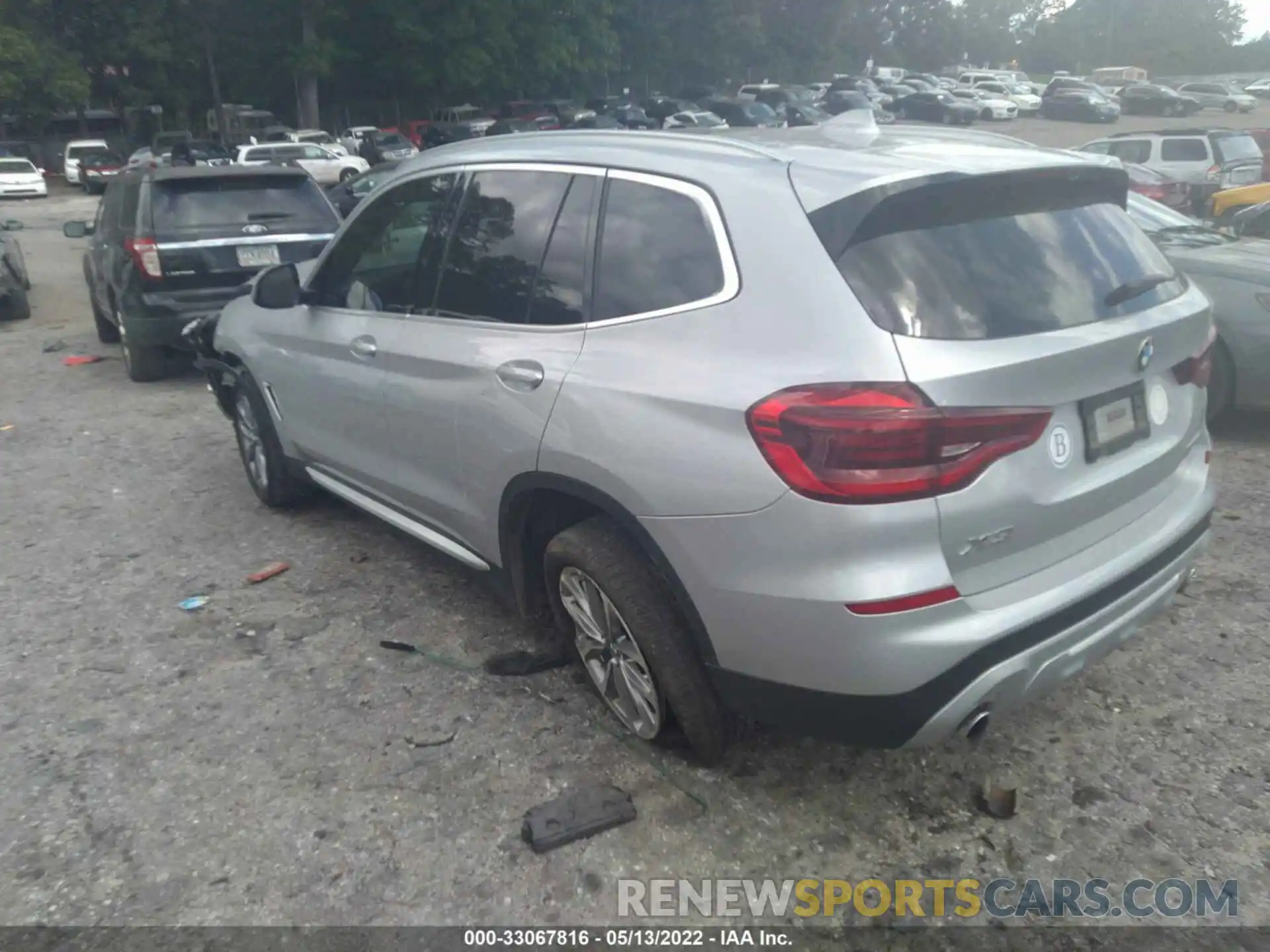 3 Photograph of a damaged car 5UXTR7C58KLE93528 BMW X3 2019