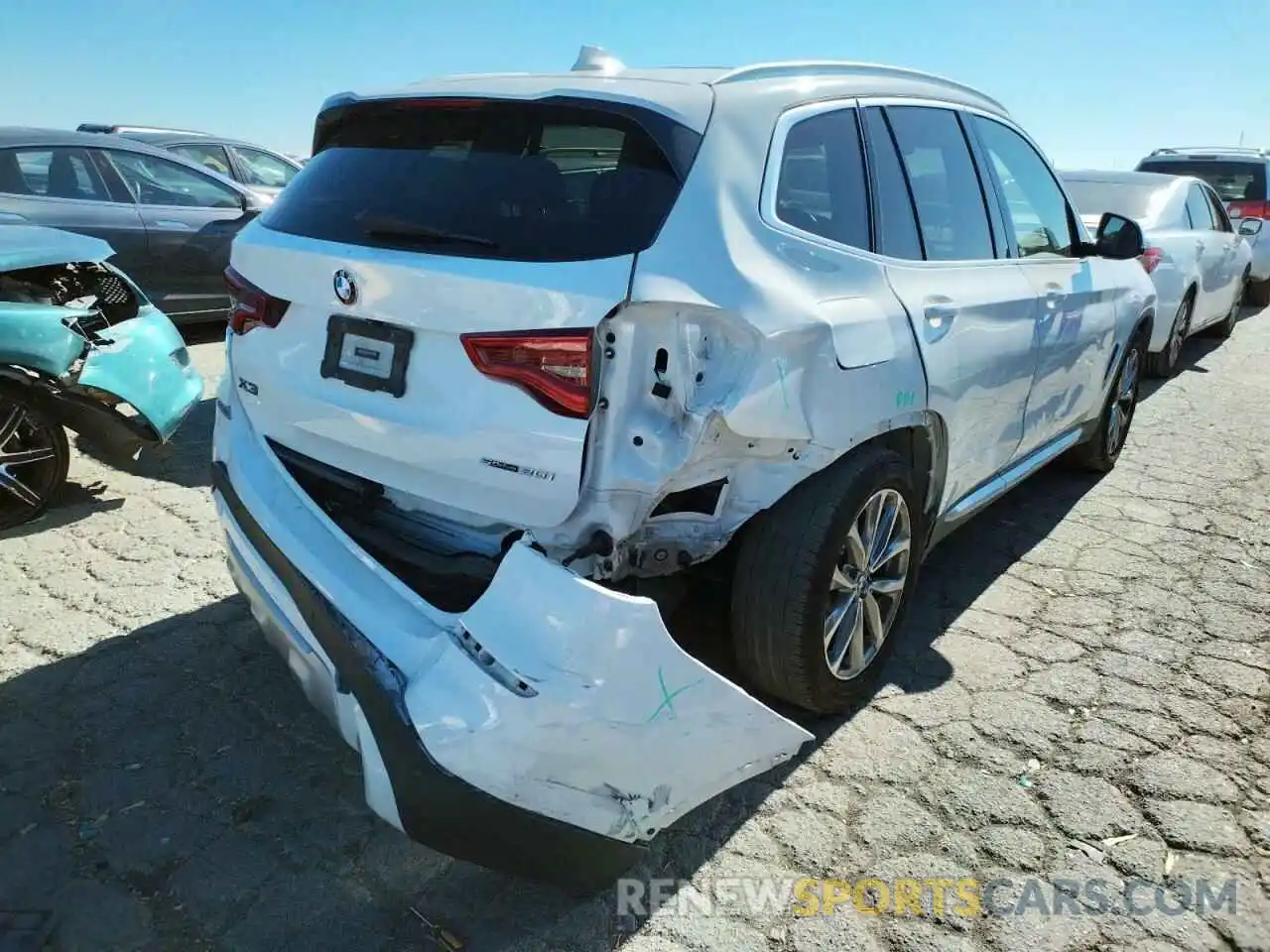 4 Photograph of a damaged car 5UXTR7C58KLE94081 BMW X3 2019