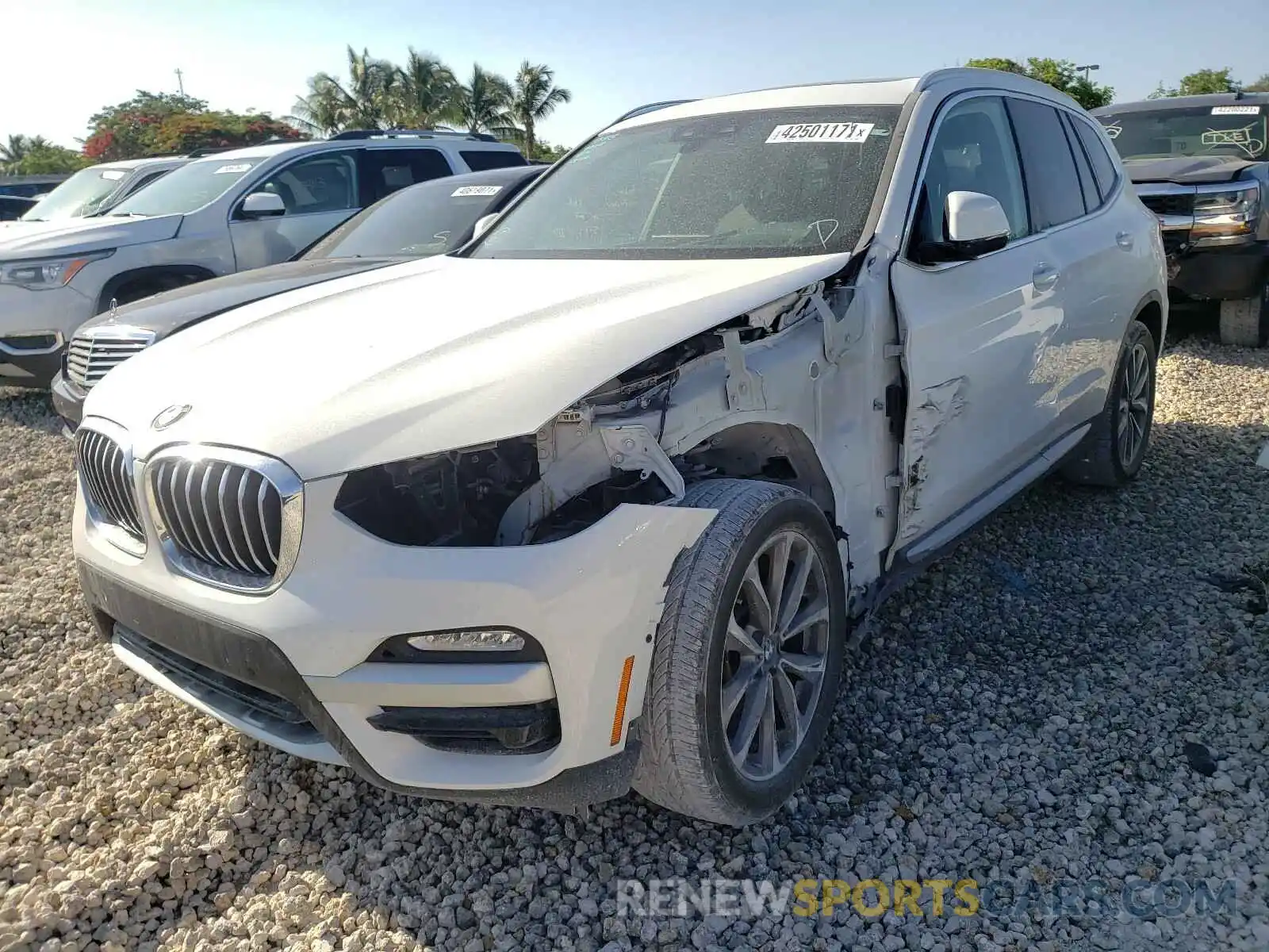 2 Фотография поврежденного автомобиля 5UXTR7C58KLE96431 BMW X3 2019