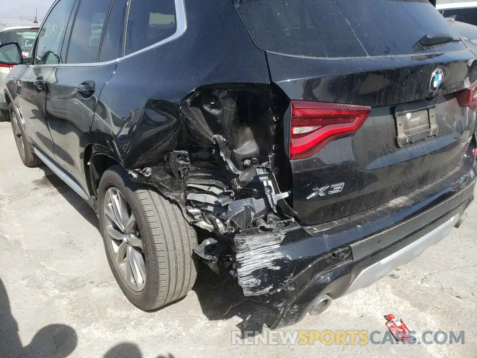 9 Фотография поврежденного автомобиля 5UXTR7C58KLF26592 BMW X3 2019