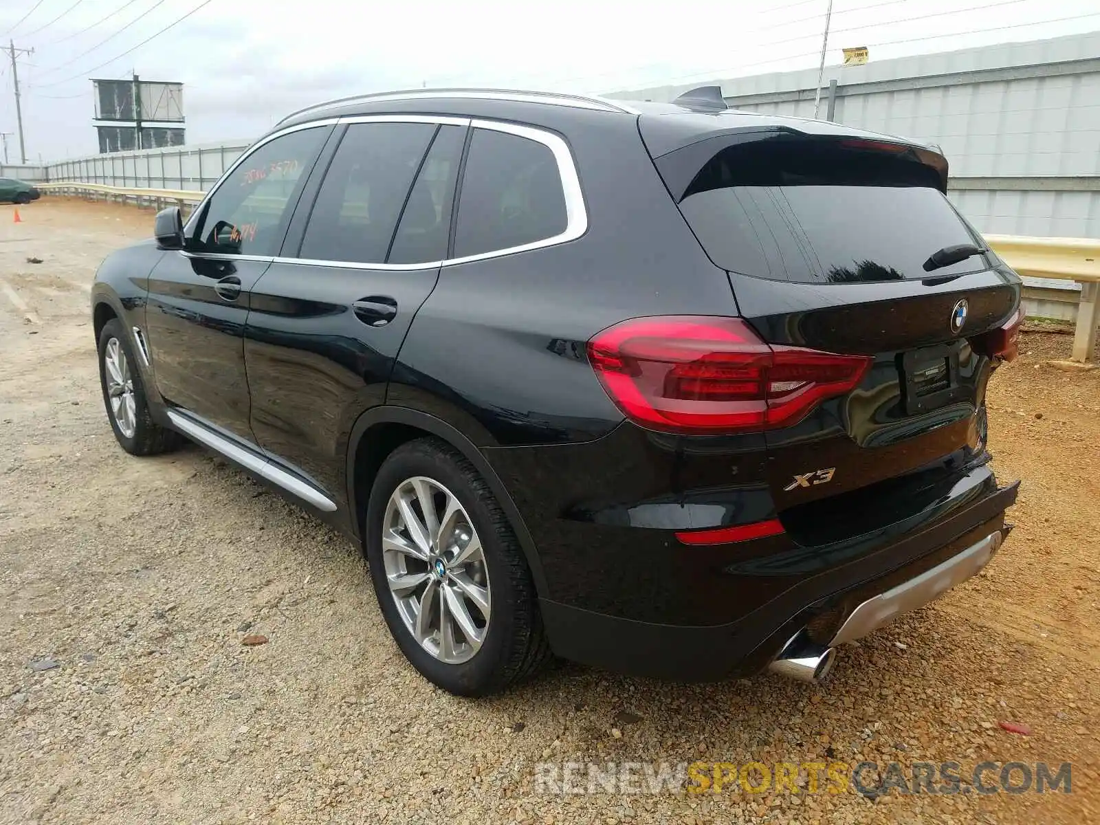 3 Photograph of a damaged car 5UXTR7C58KLF32506 BMW X3 2019