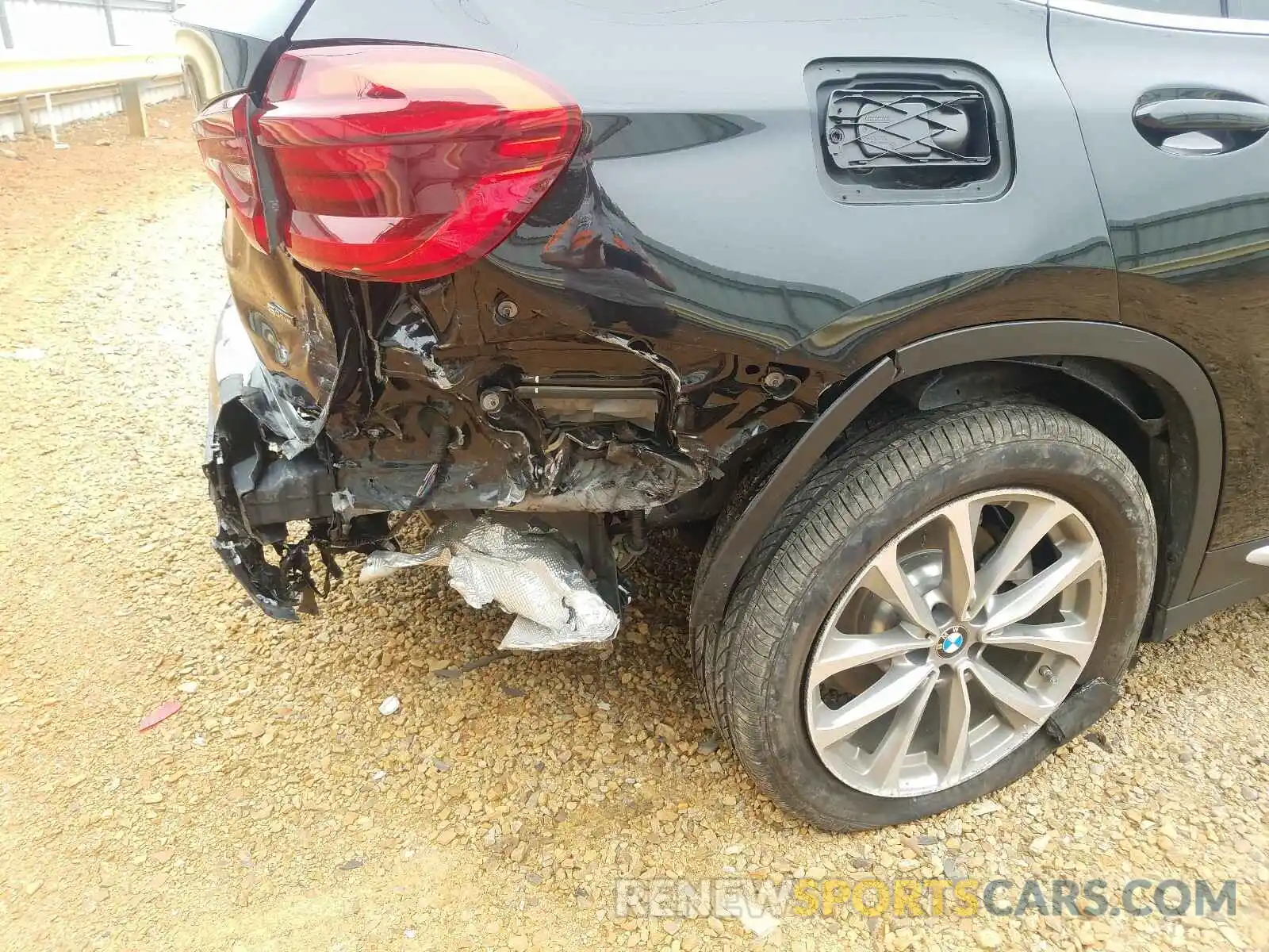 9 Photograph of a damaged car 5UXTR7C58KLF32506 BMW X3 2019