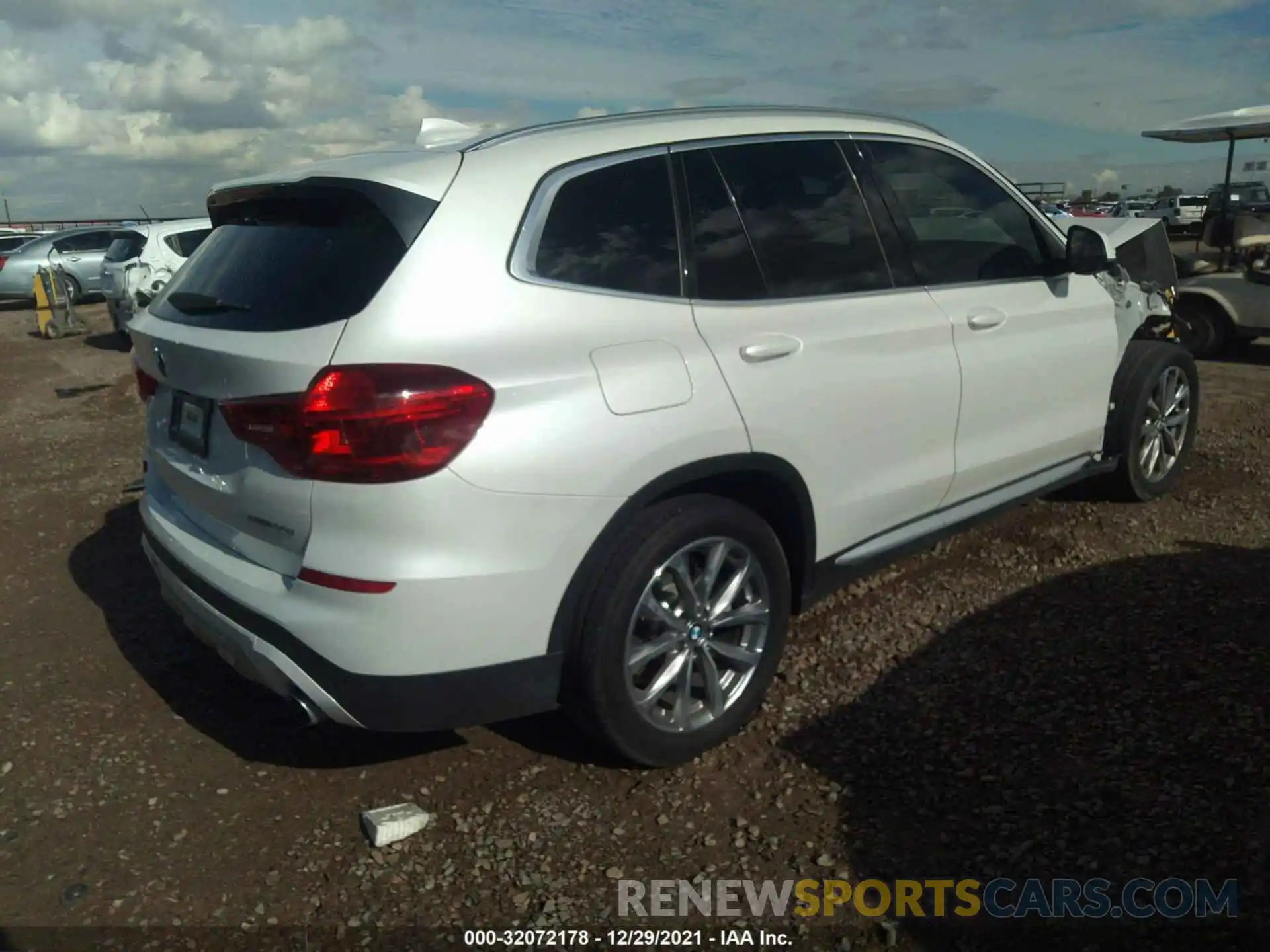 4 Фотография поврежденного автомобиля 5UXTR7C59KLE88418 BMW X3 2019