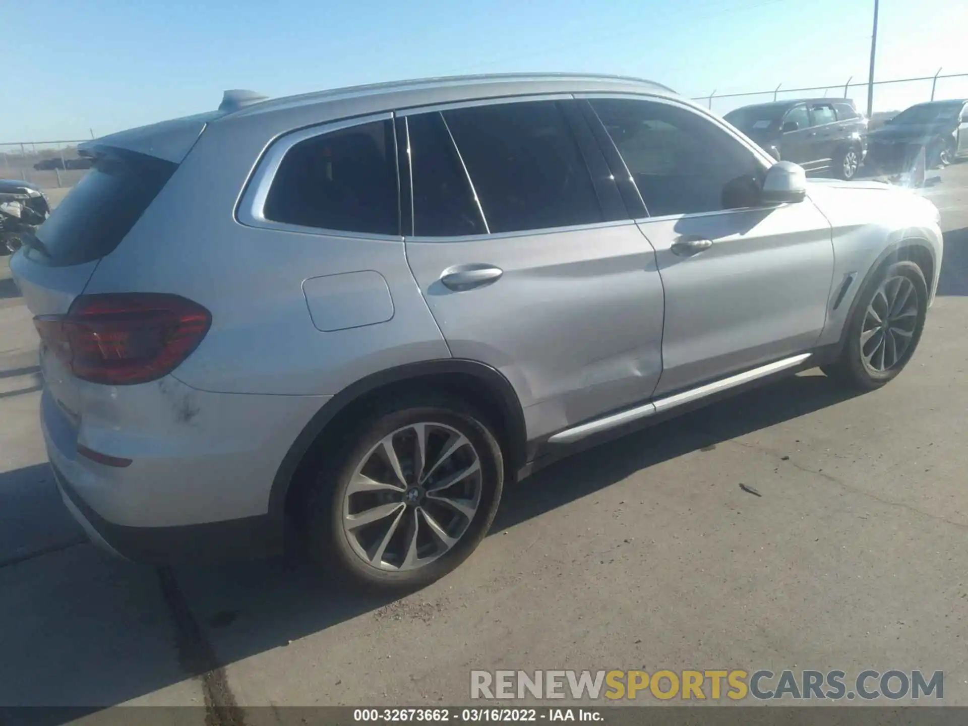 4 Photograph of a damaged car 5UXTR7C59KLE94137 BMW X3 2019