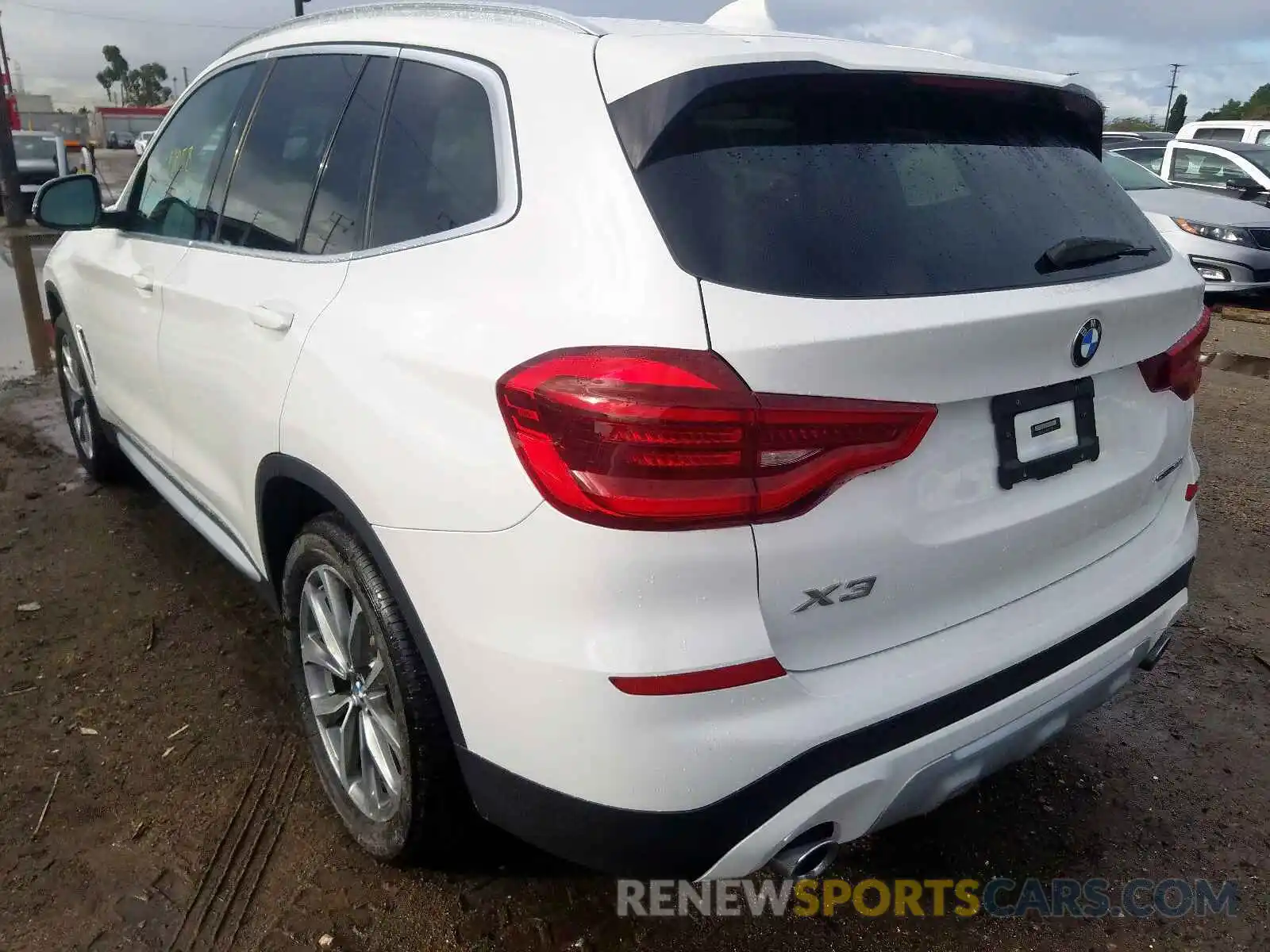 3 Photograph of a damaged car 5UXTR7C59KLE97085 BMW X3 2019