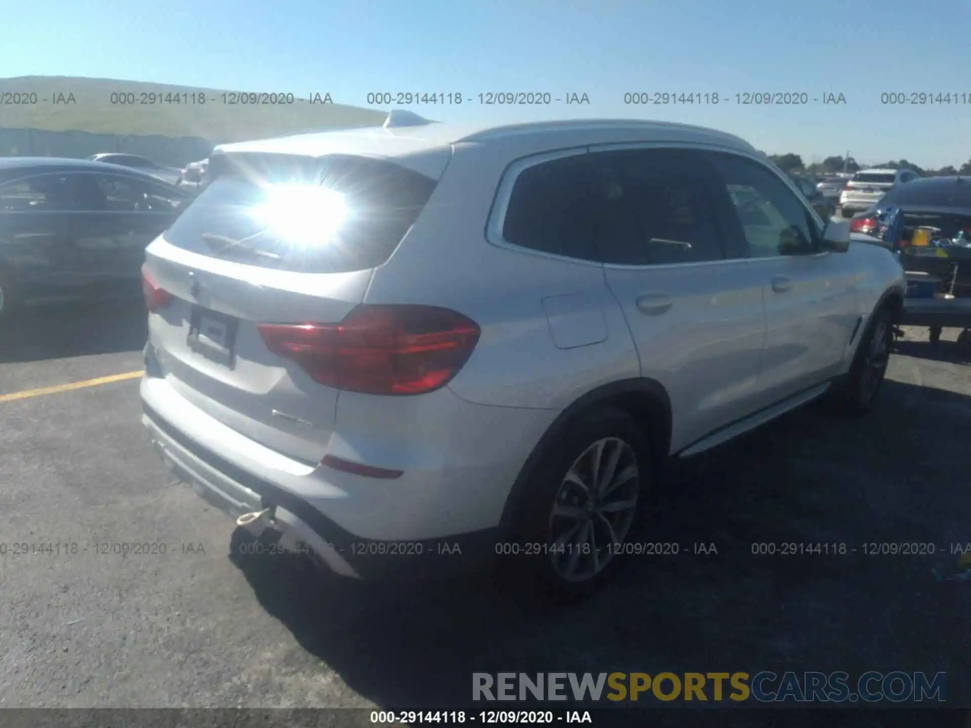 4 Фотография поврежденного автомобиля 5UXTR7C59KLF23345 BMW X3 2019